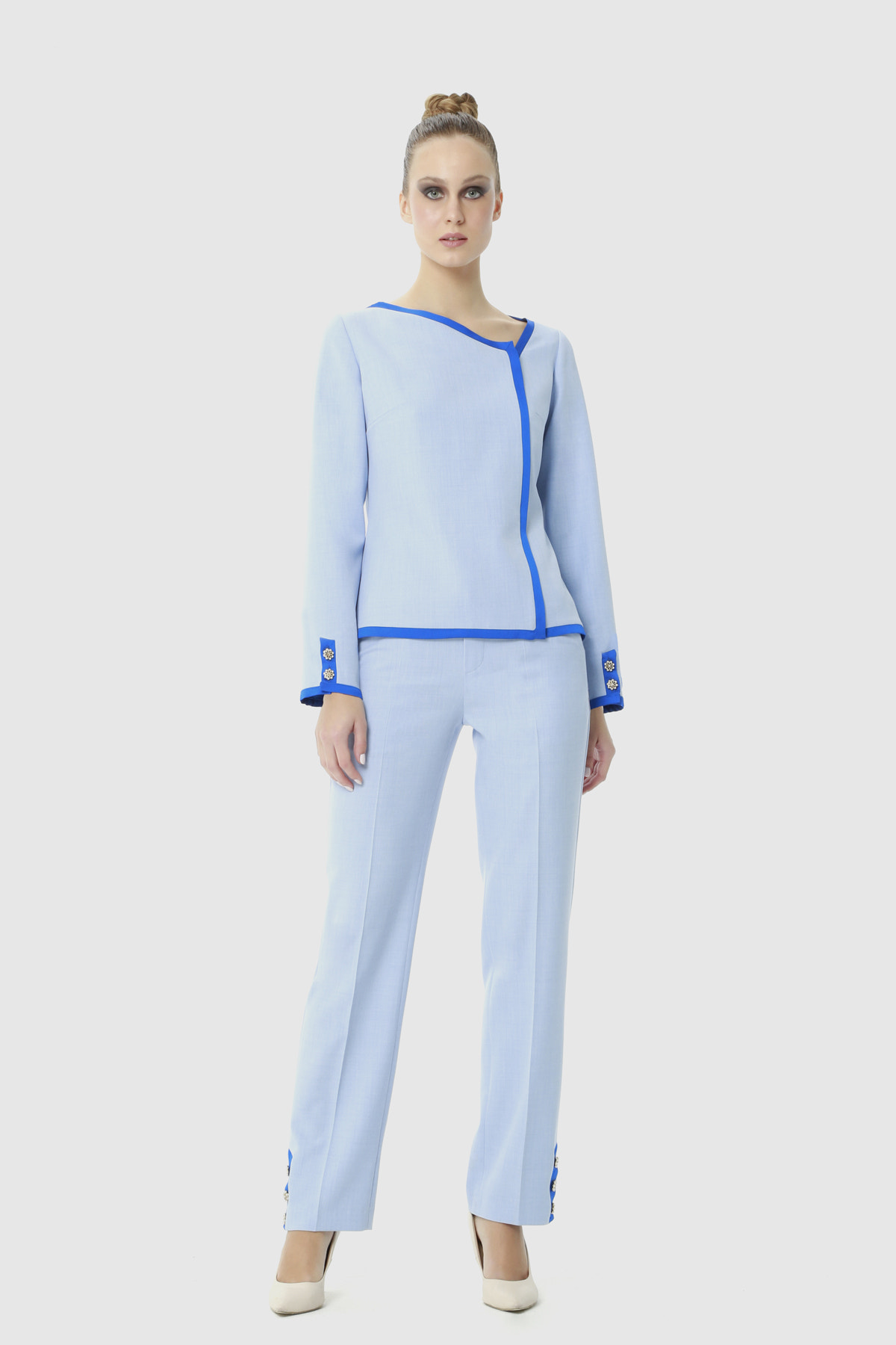 Asimetrik Yaka Detaylı Rahat Kesim Mavi Takım