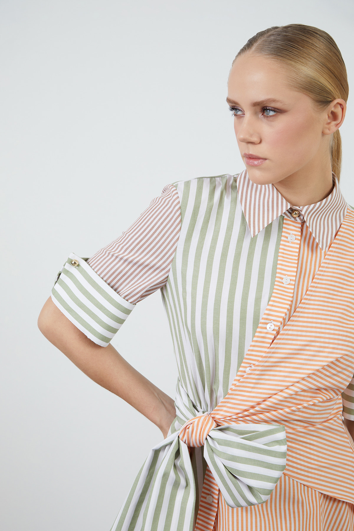 Gömlek Yaka Kısa Kollu Uzun Elbise