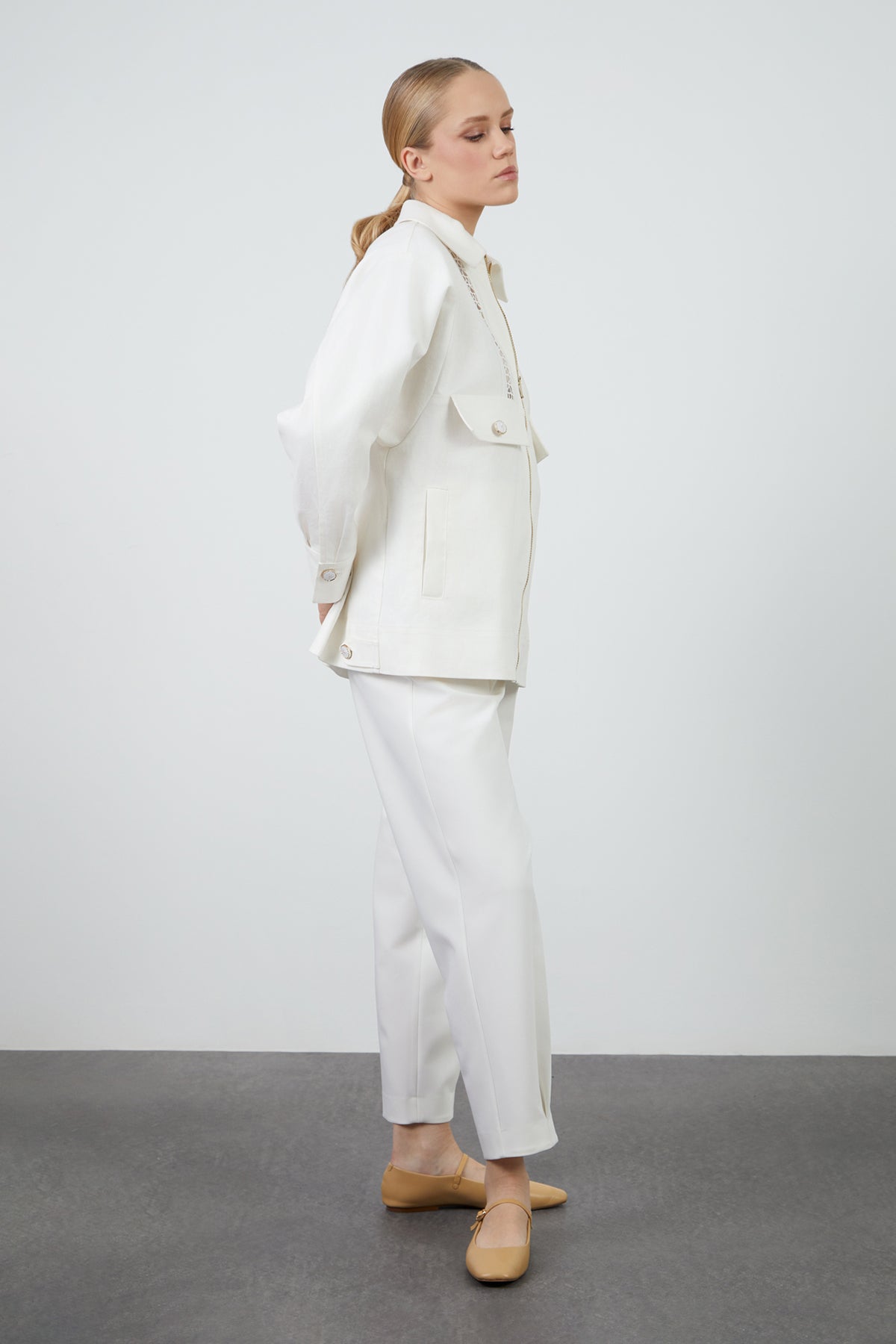 Cep Detaylı Fermuarlı Ceket