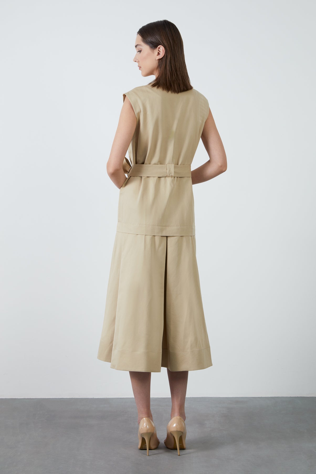 Dikiş Detaylı Cep Kenarı İşlemeli Elbise