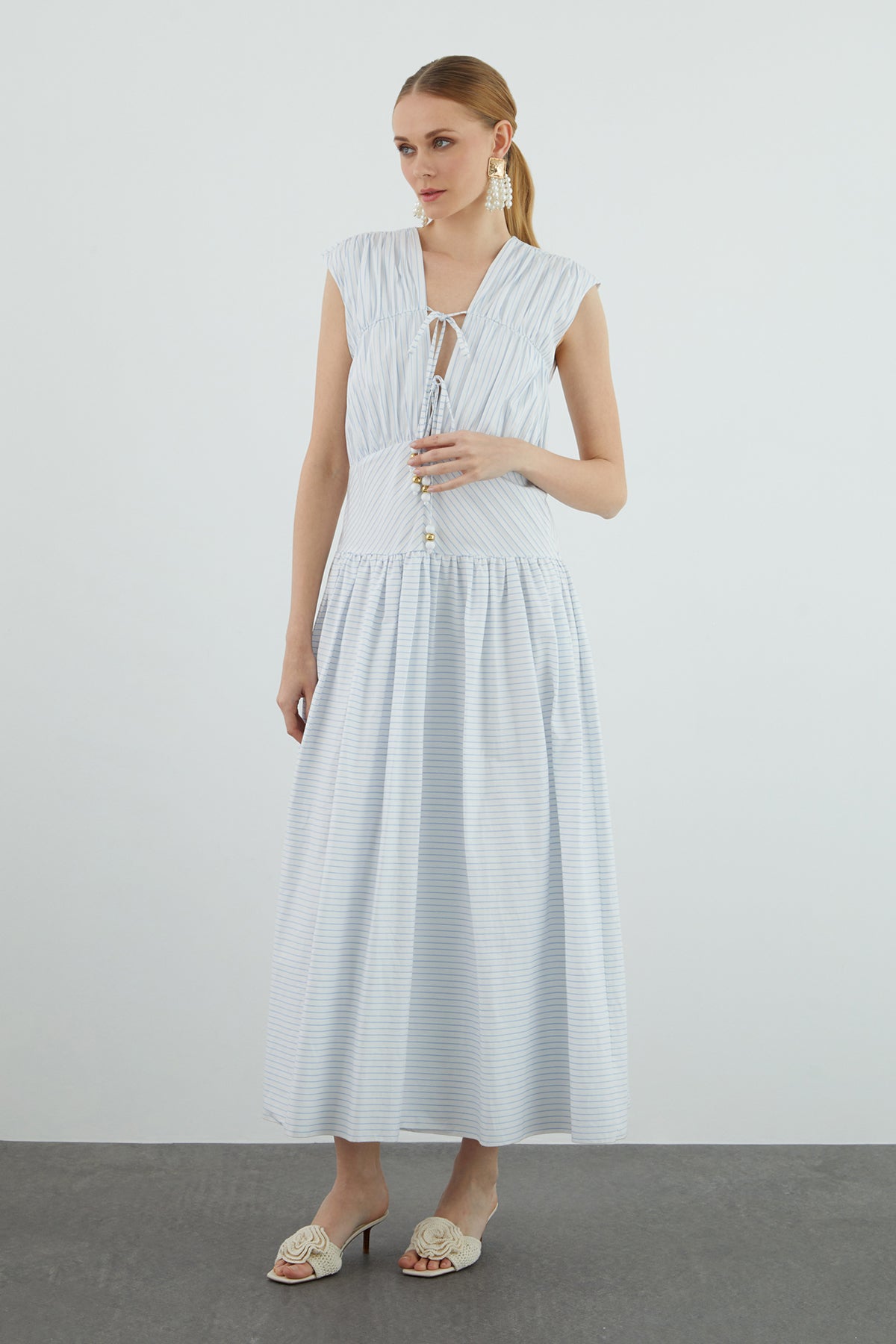 Bağucu İşlemeli Çizgili Maxi Elbise