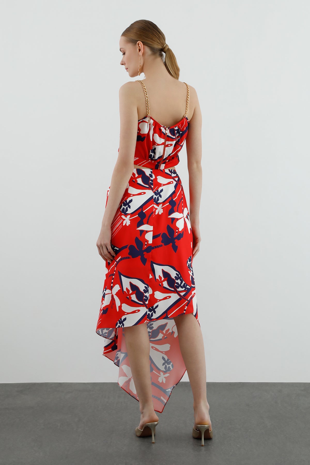 Zincir Askılı Desenli Top Ve Etekli Takım