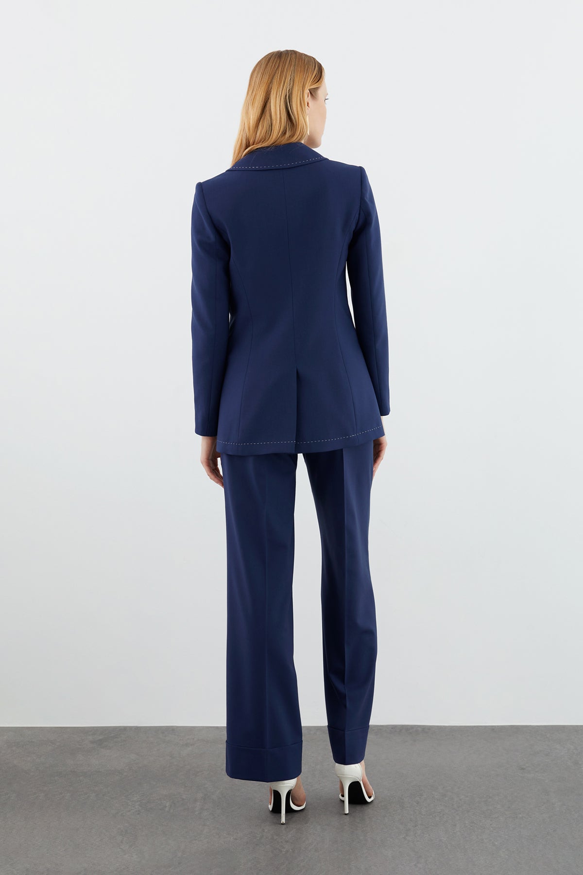 Yaka Detaylı Ceket Ve Palazzo Pantolonlu Takım