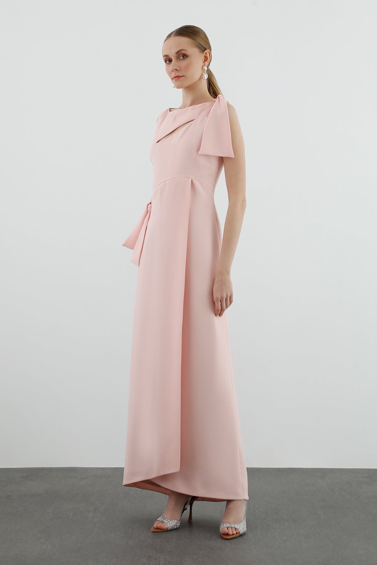 Pencere Detaylı Bağlamalı Elbise