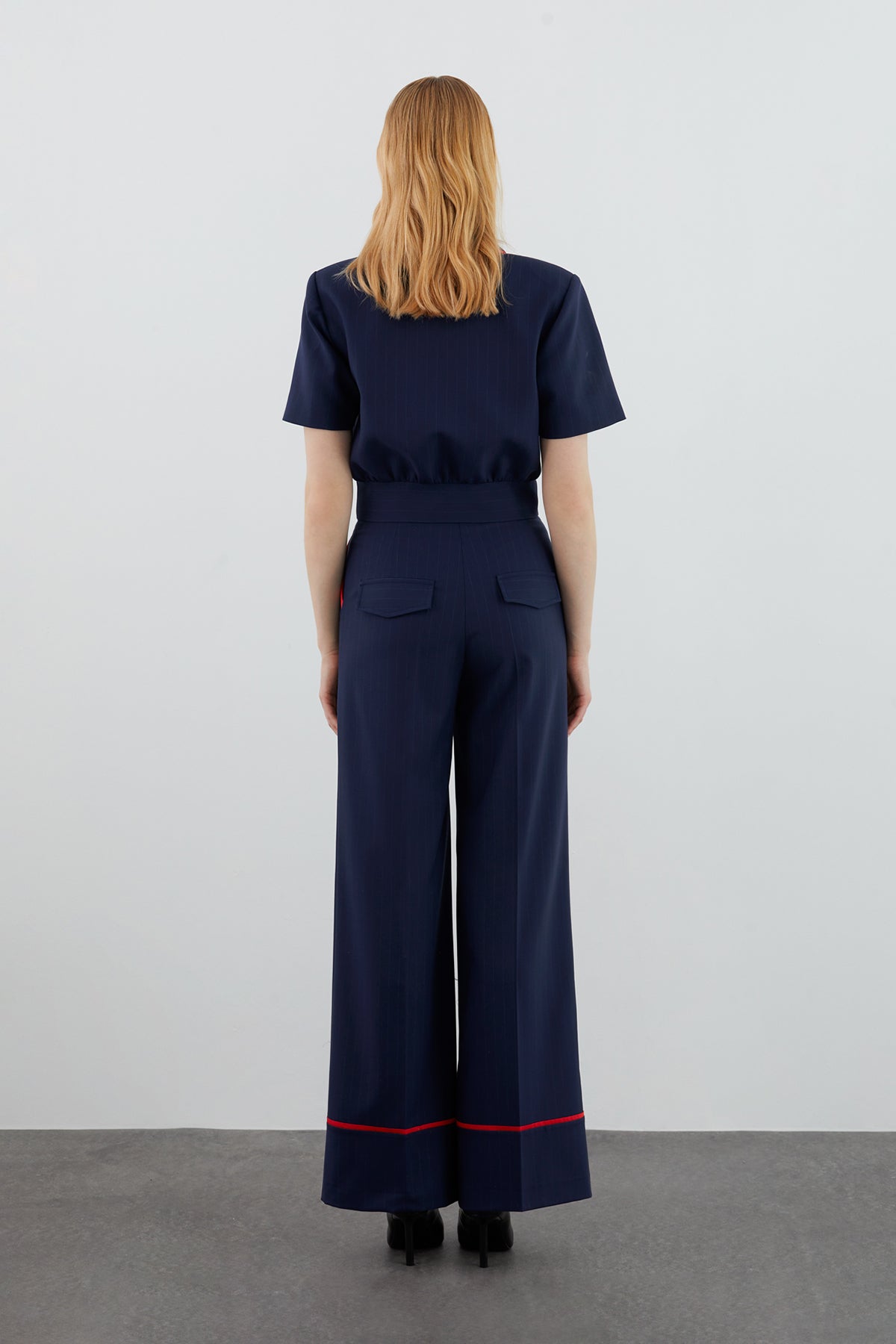 Kısa Kollu Beli Lastikli Ceket Duble Paça Bol Pantolonlu Takım