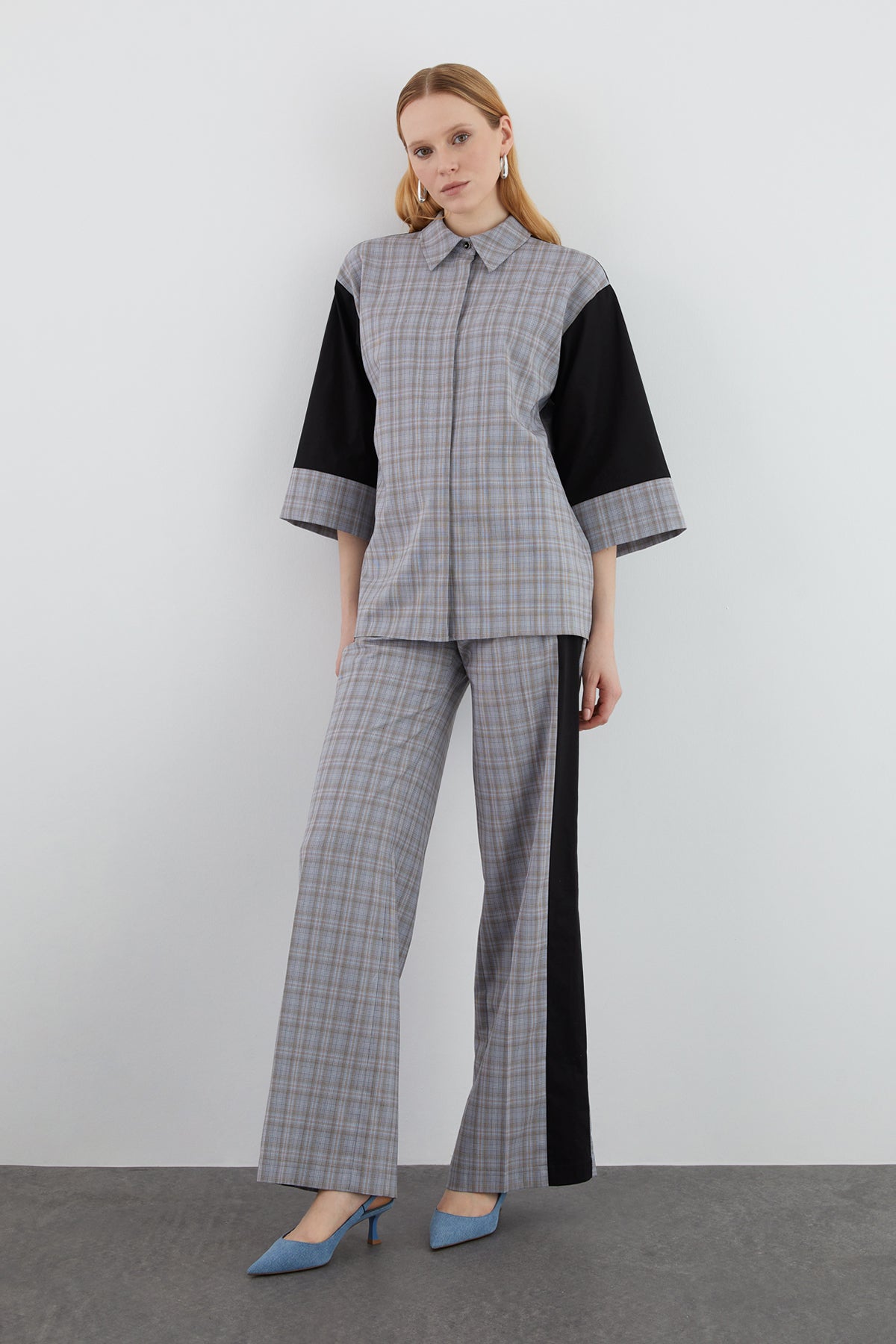 Gömlek Yaka Detaylı Ceket Ve Palazzo Pantolonlu Ekose Desenli Takım