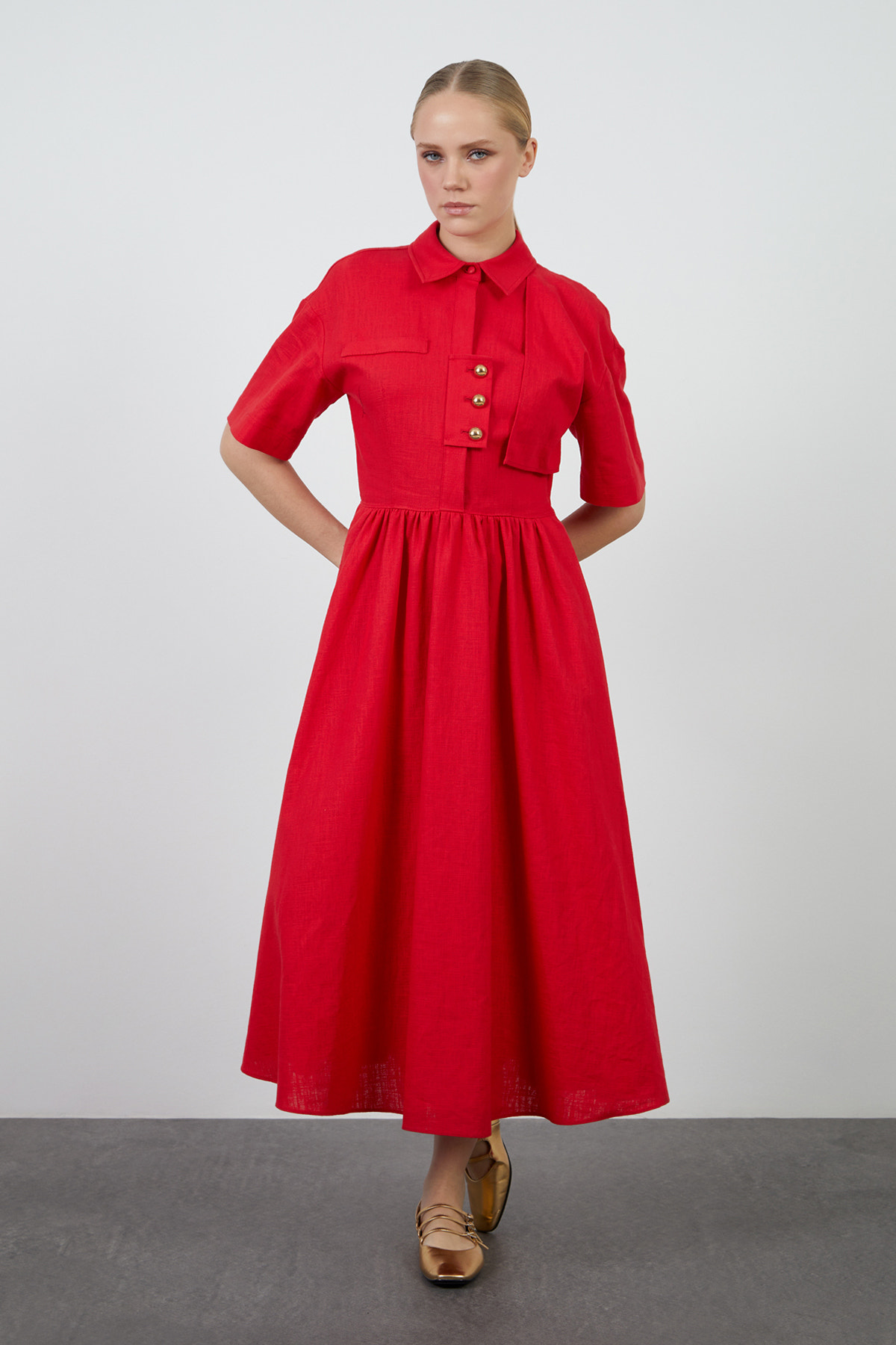 Gold Düğme Detaylı Maxi Boy Keten Elbise