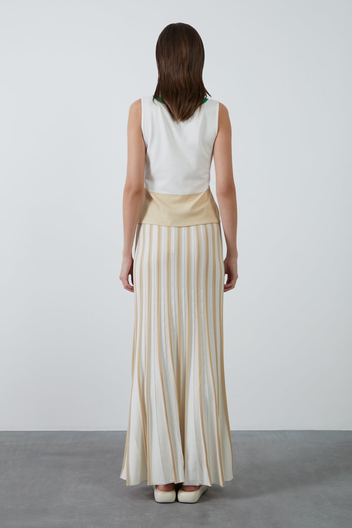 Garni Detaylı Kalın Askı Triko Bluz