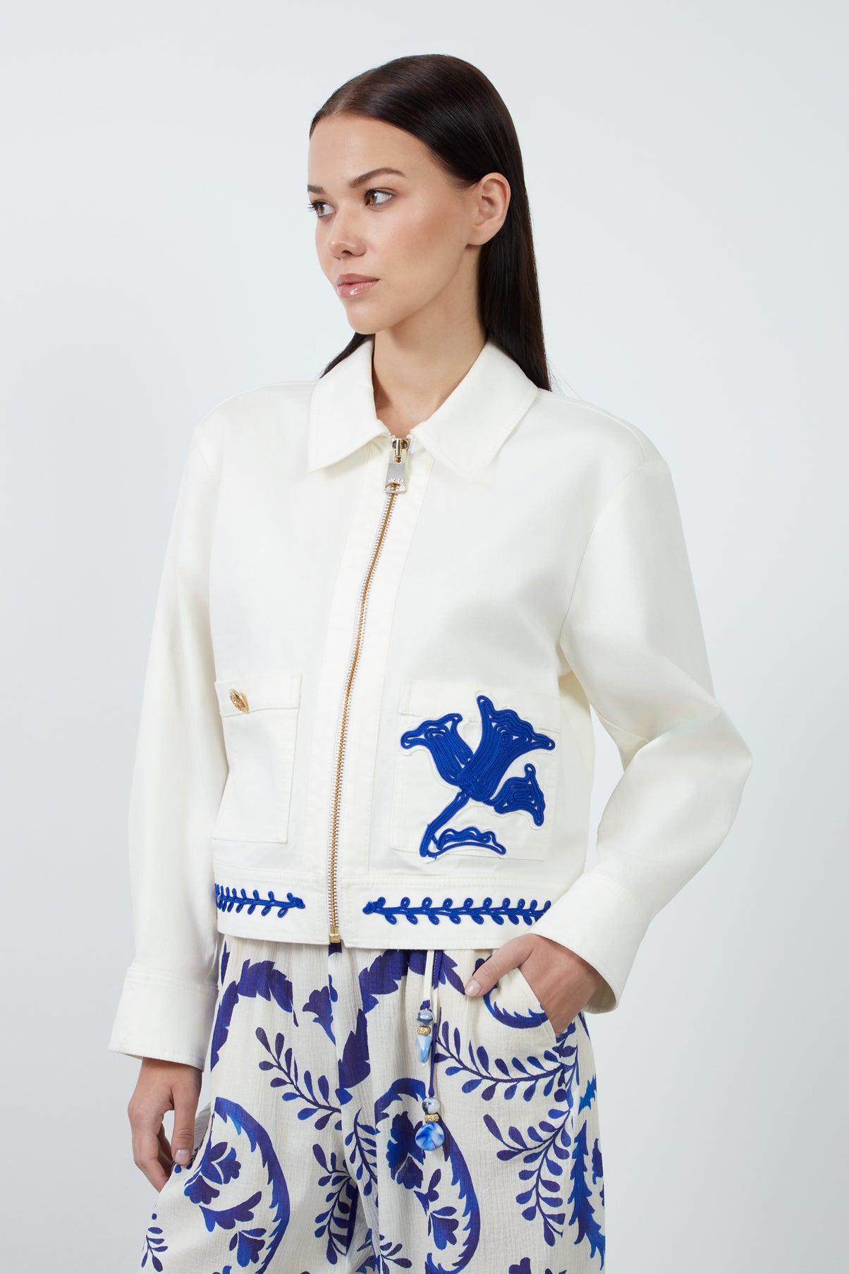 Nakış Detaylı Jean Ceket