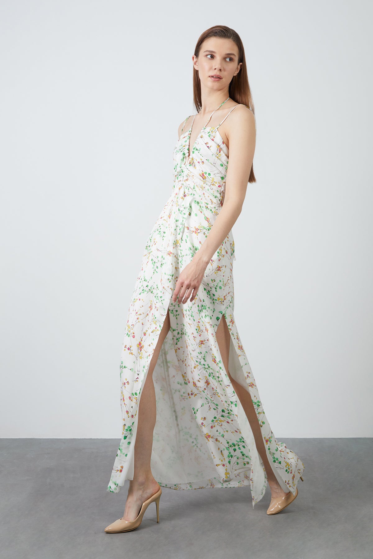 İp Askılı Uzun Sıfır Kol Elbise