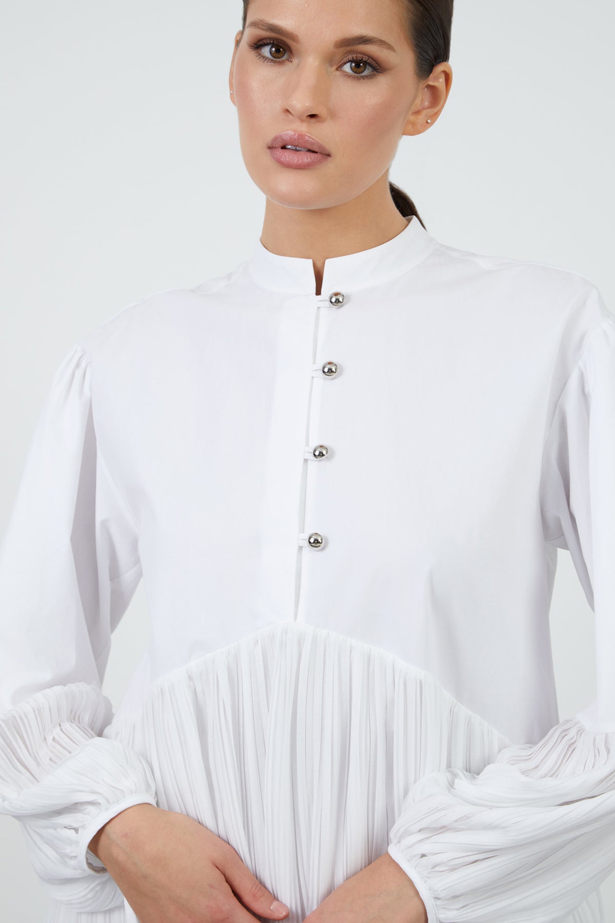 İşlemeli Eteği Piliseli Mini Elbise