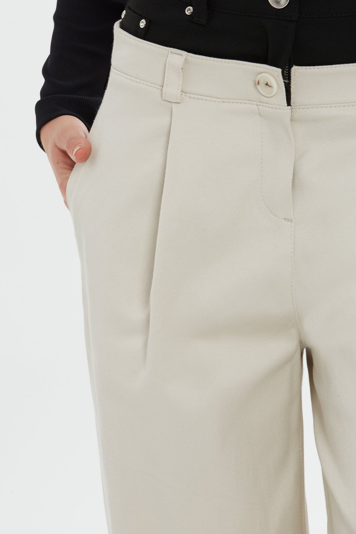 Belinde Garni Lazerli Jean Detaylı Önden Pileli Geniş Paçalı Pantolon