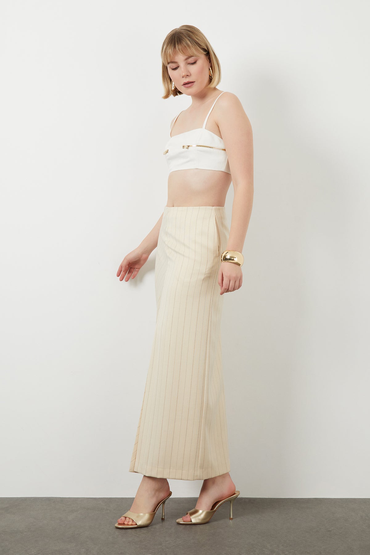 Çizgi Desenli Yırtmaçlı Uzun Etek