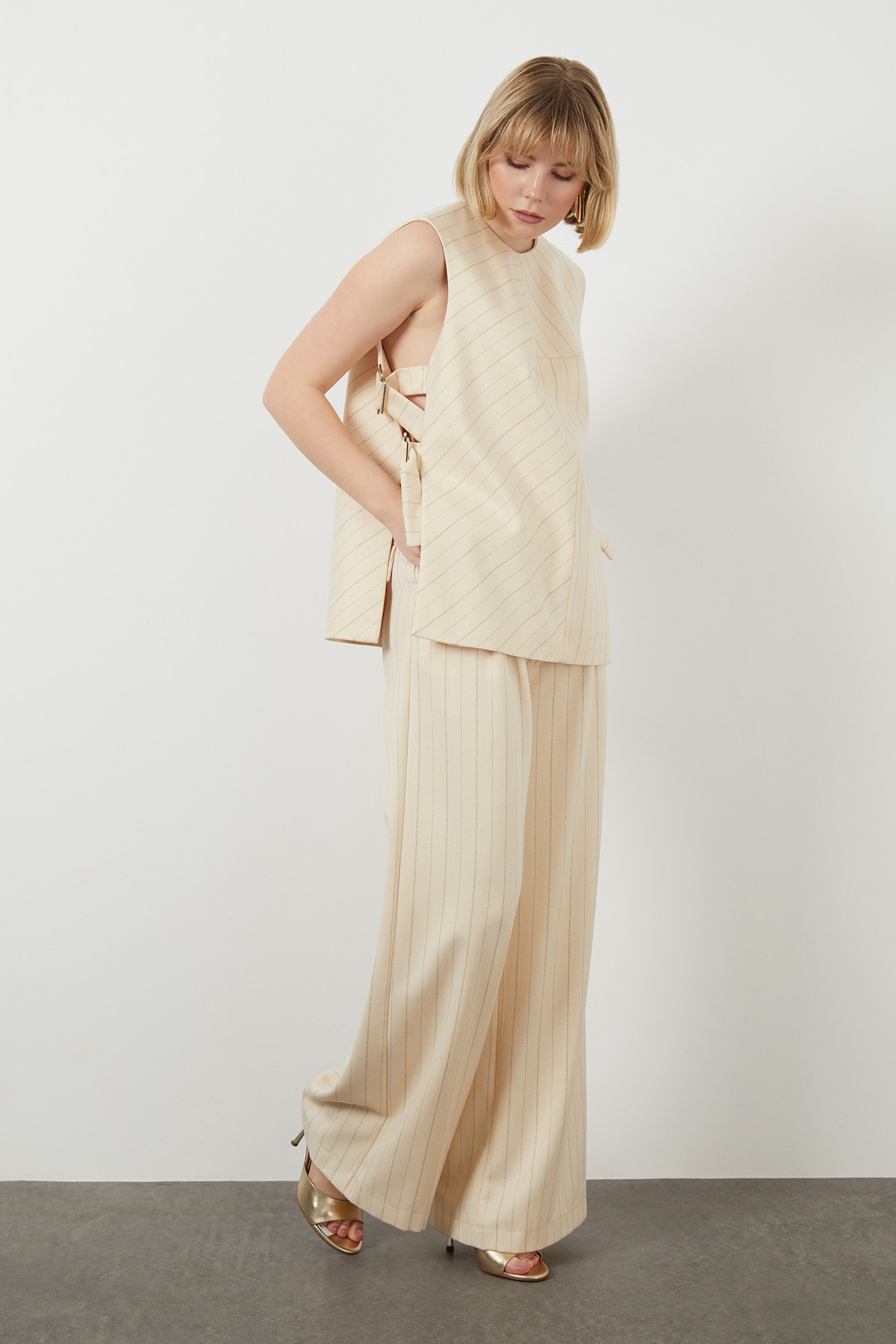 Çizgi Desenli Kolsuz Yelek