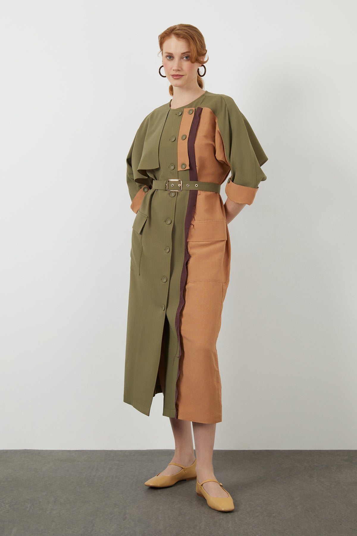 Gömlek Yakalı Kolu Etiket Detaylı Astarlı Trençkot