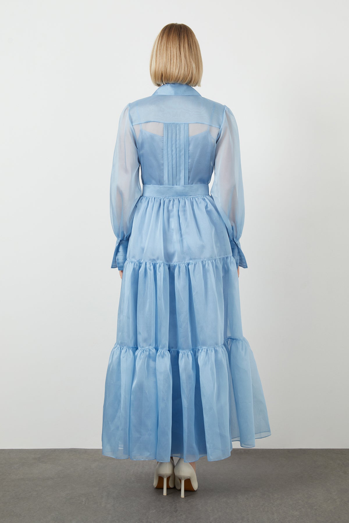 İşlemeli Gömlek Yaka Elbise