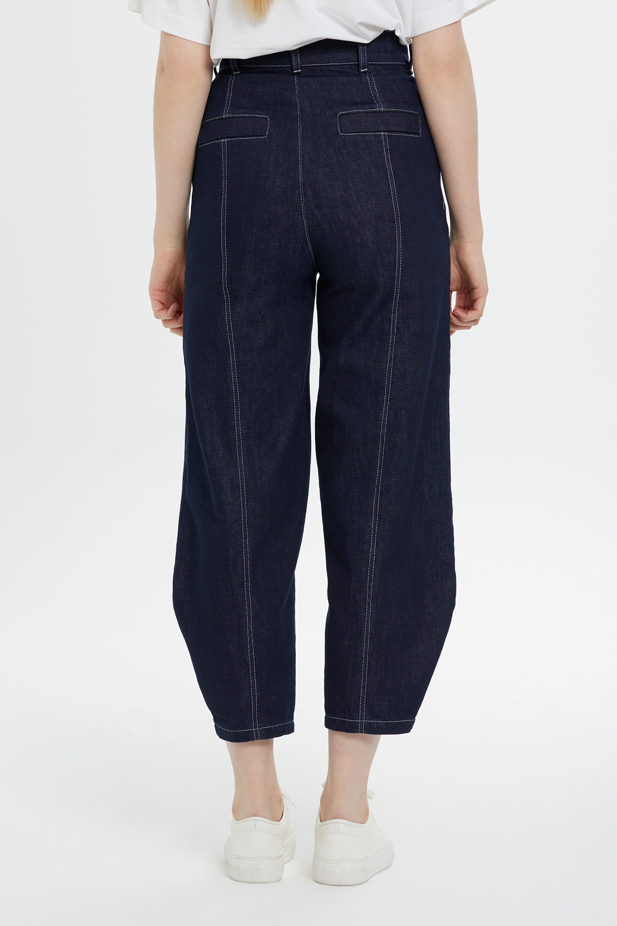 Nakış Boncuk İşlemeli Havuç Kesim Jean Pantolon