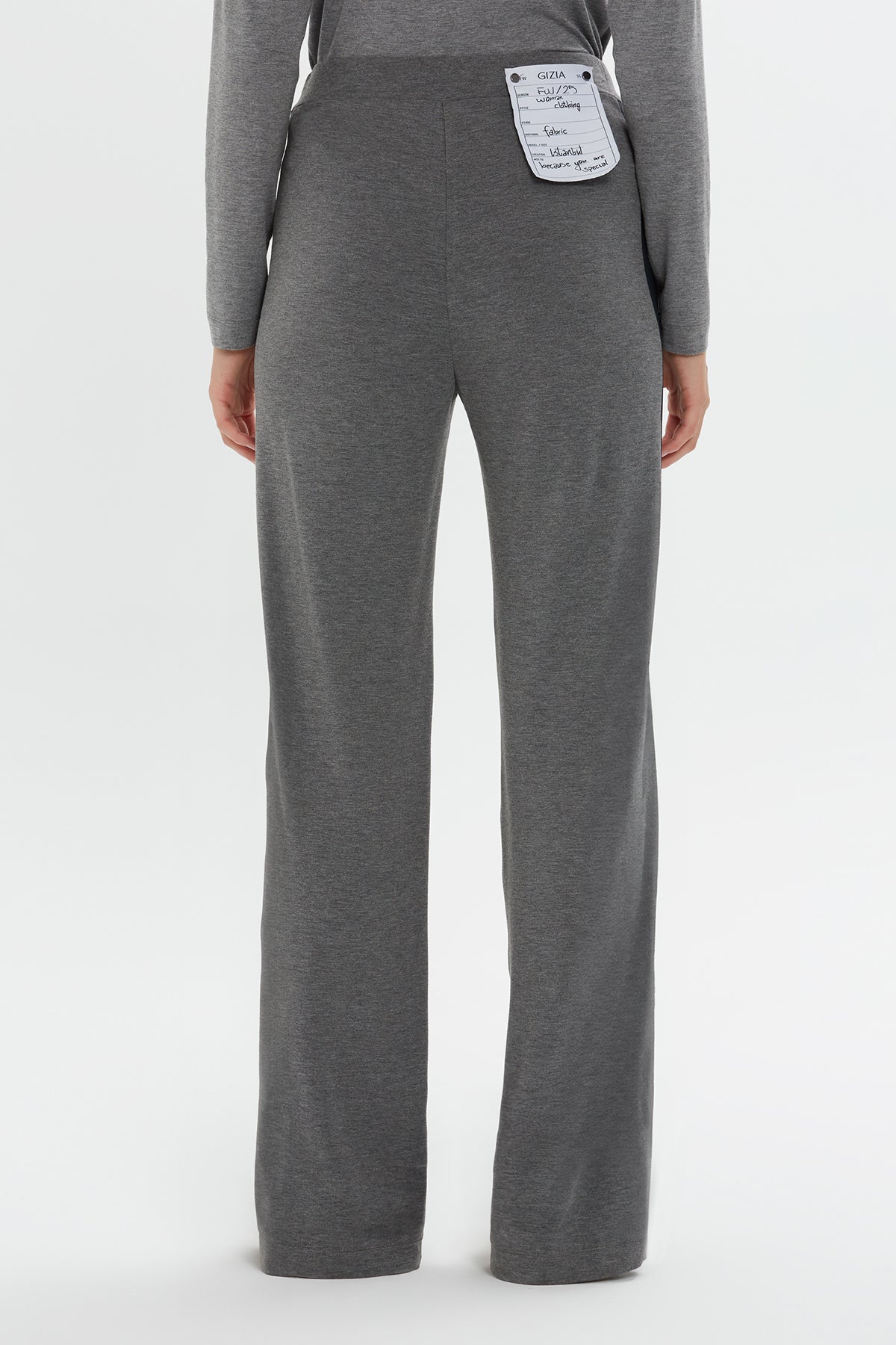 Beli Lastikli Yan Cepleri Fermuarlı Rahat Kesim Pantolon