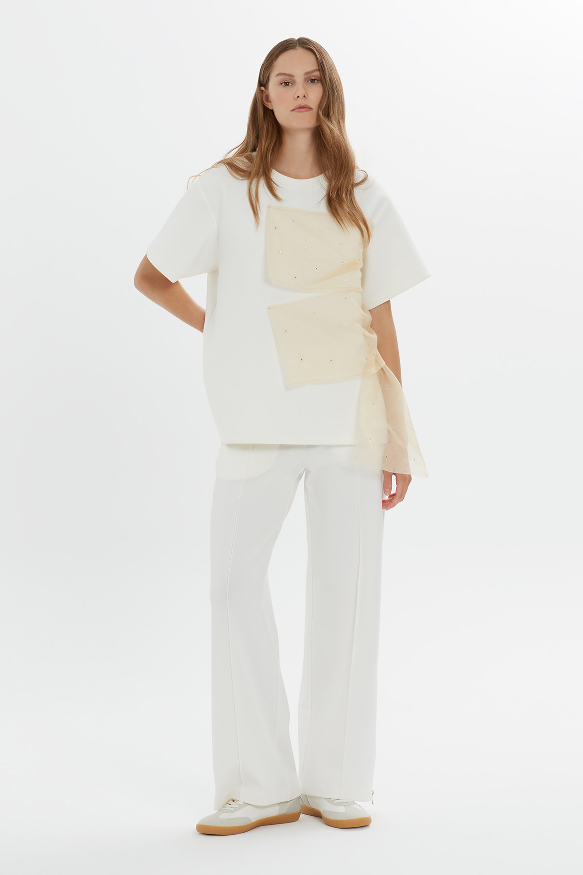 Tül Ve Boncuk Detaylı T-shirt