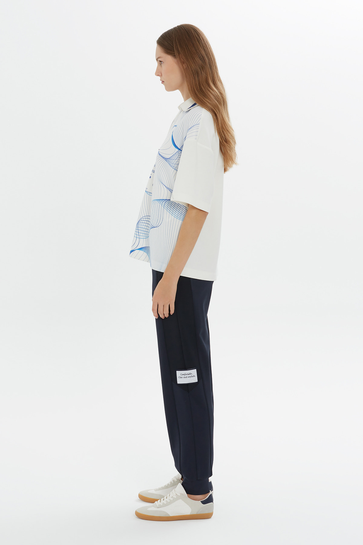 Çizgi Desenli Kısa Kollu V Yaka T-shirt