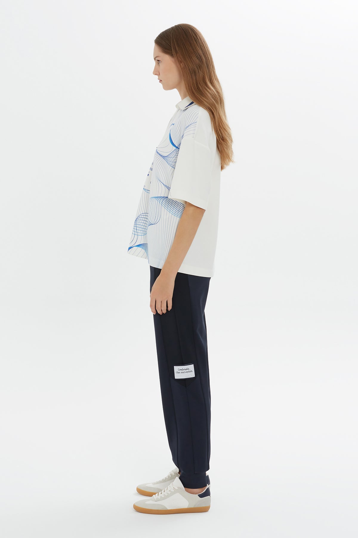 Çizgi Desenli Kısa Kollu V Yaka T-shirt