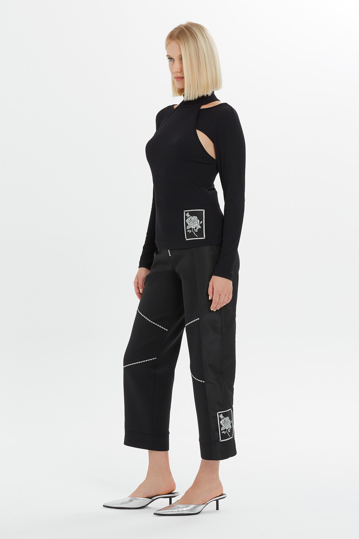 Gül Baskılı Uzun Kollu Bluz