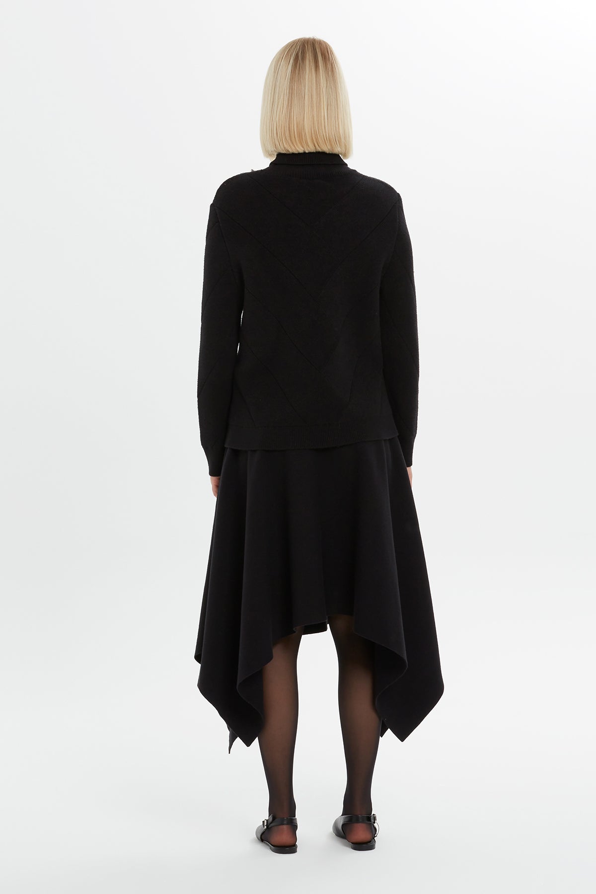 Boncuk İşlemeli Balıkçı Yaka Triko Kazak