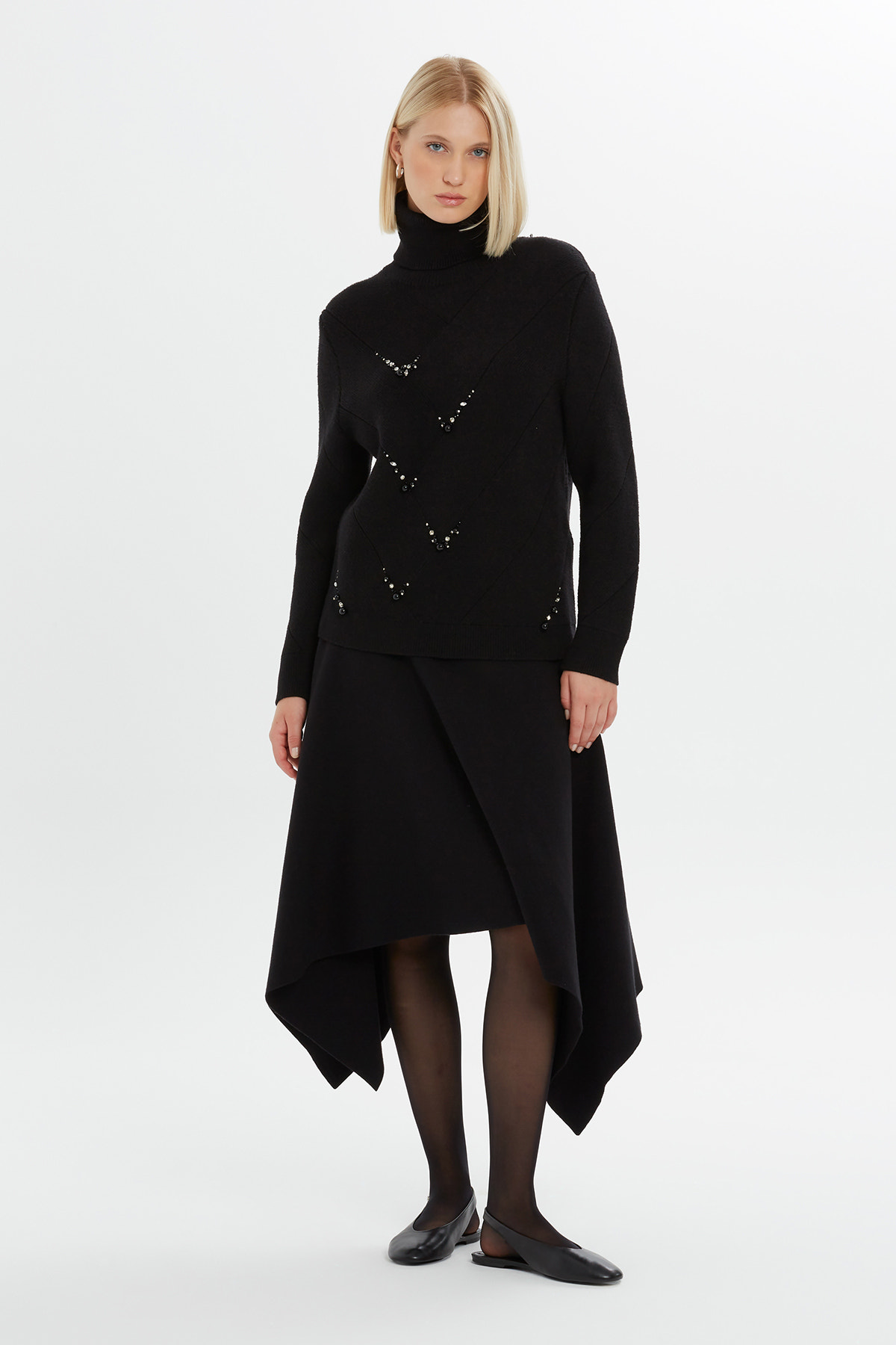 Boncuk İşlemeli Balıkçı Yaka Kazak