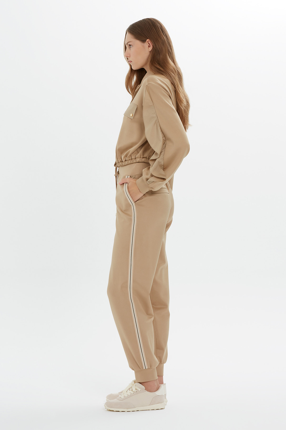 Şerit Detaylı Kolları Fırfırlı Sweatshirt