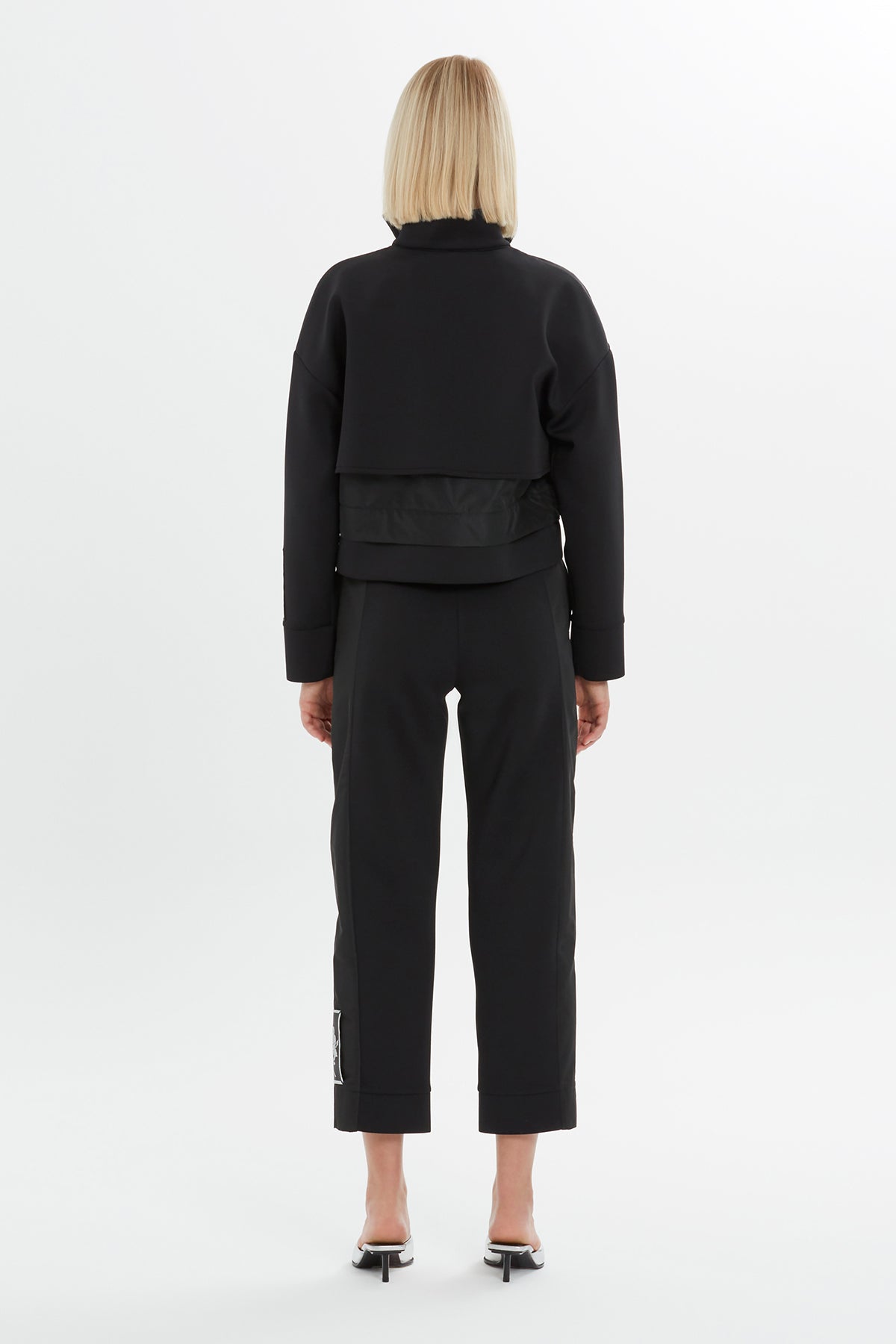 Kontrast Renk Detaylı Hırka