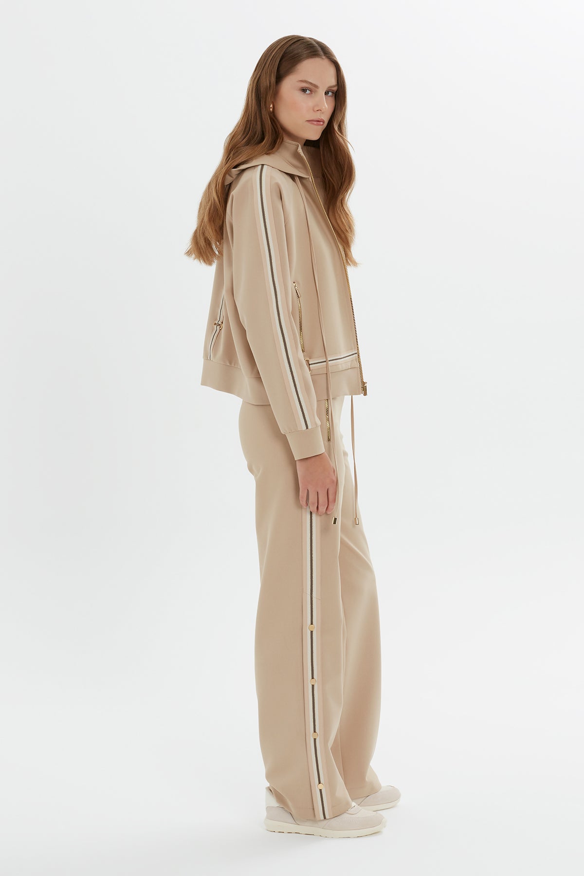 Şerit Detaylı Kapüşonlu Hırka