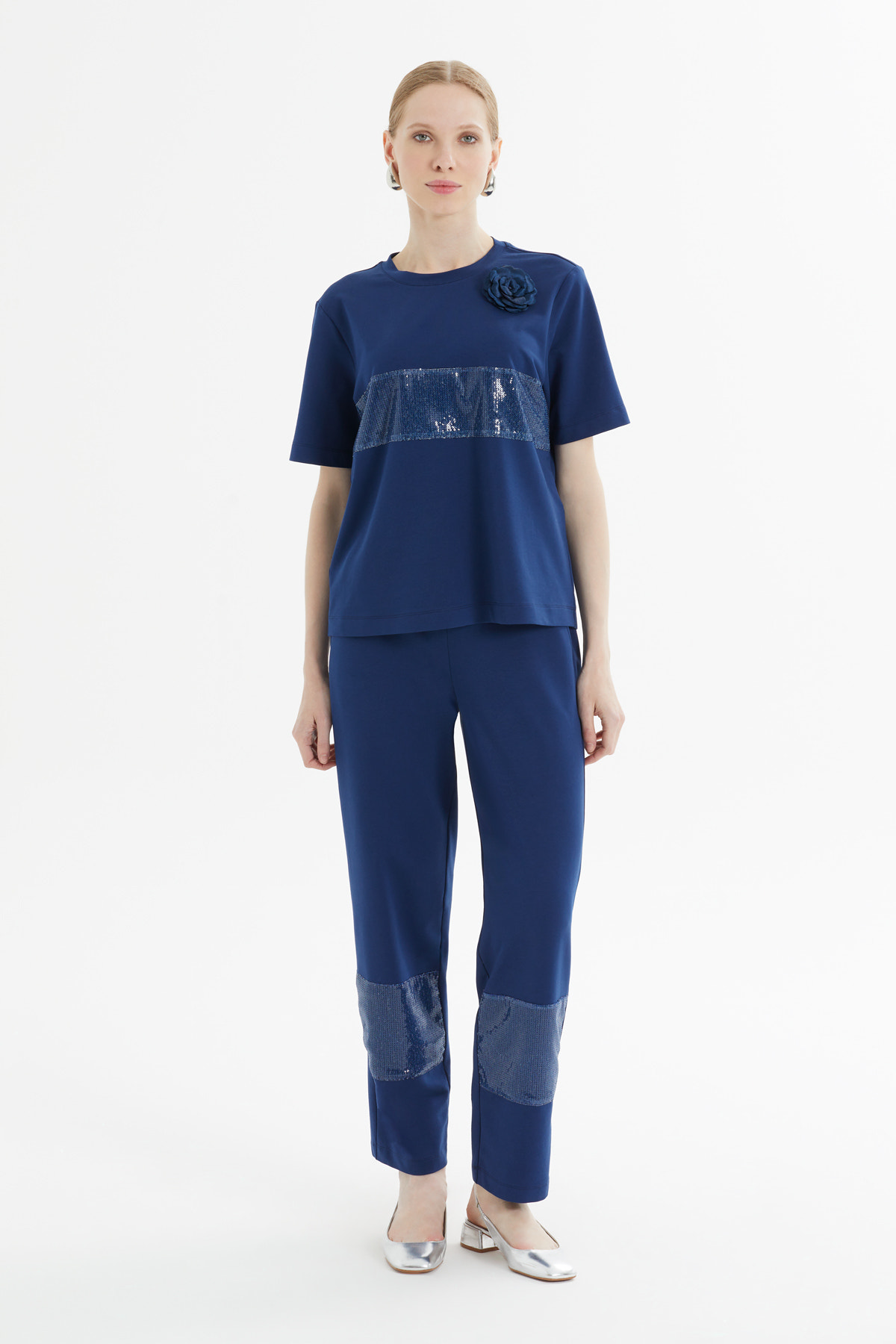 Payet Detaylı Bluz Ve Pantolon Takımı