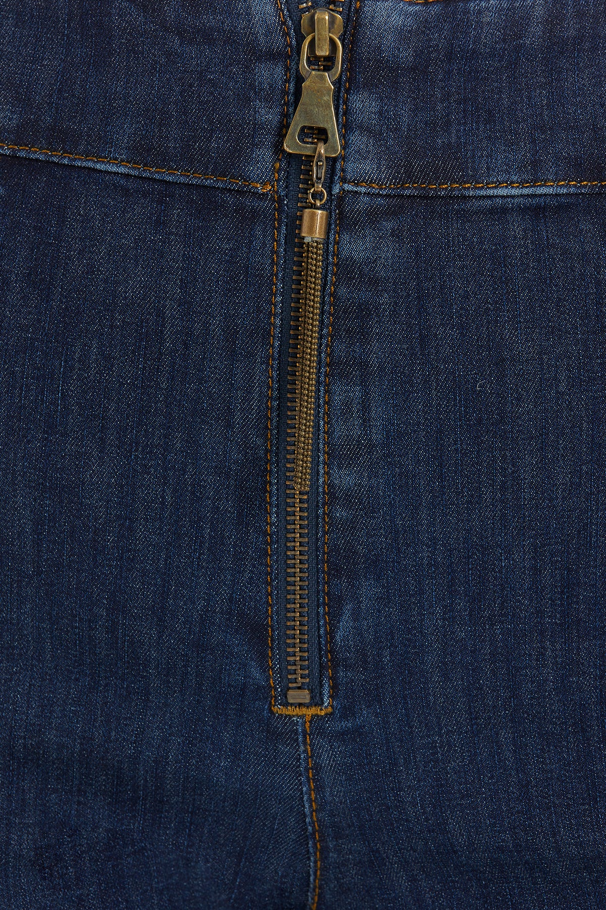 Bel Kıvırma Detaylı Önü Fermuarlı Streç Yüksek Bel Jean Pantolon