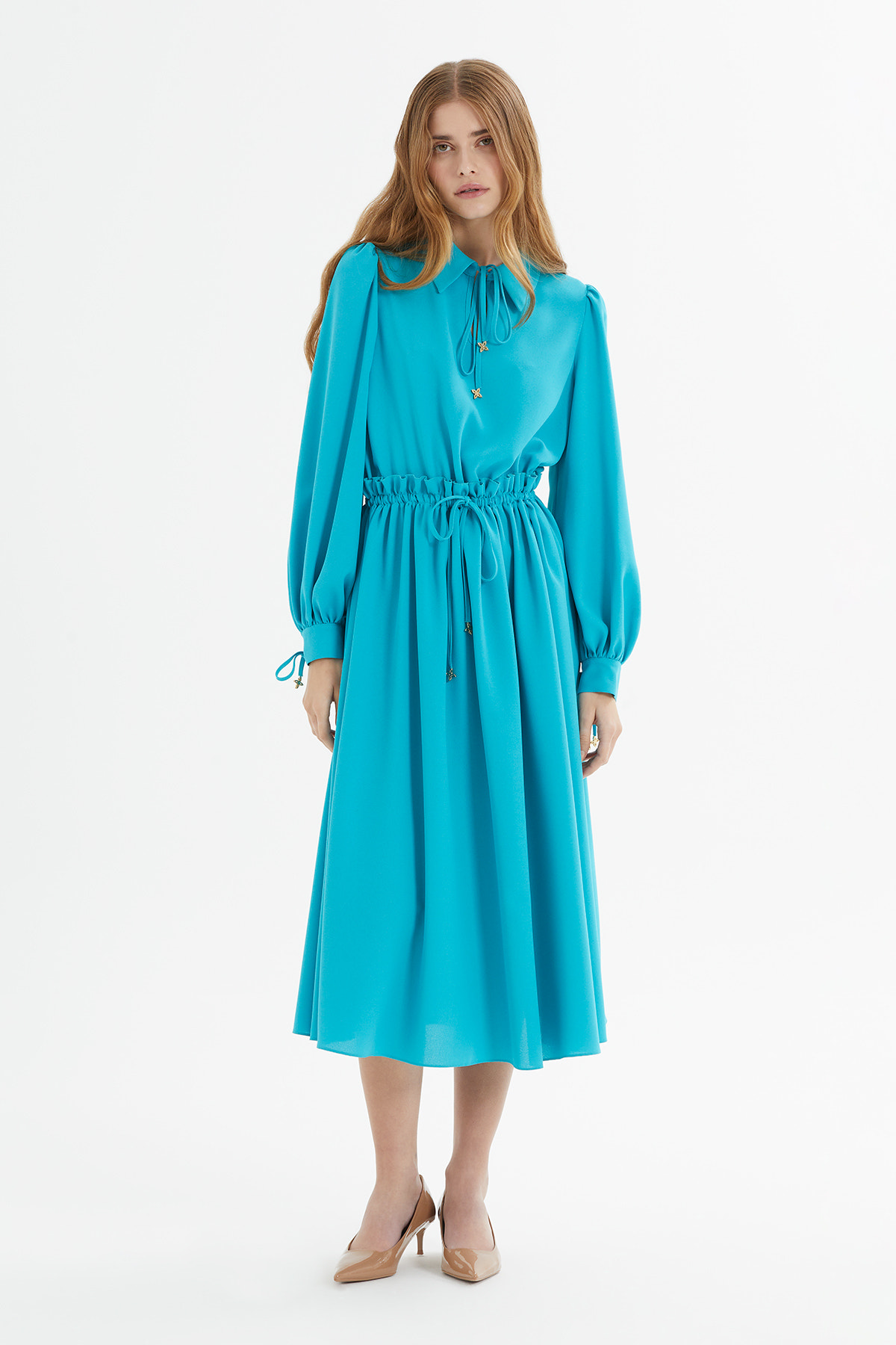 Yaka Su Damla Kesim Detaylı Eteği Kloş Midi Boy Elbise