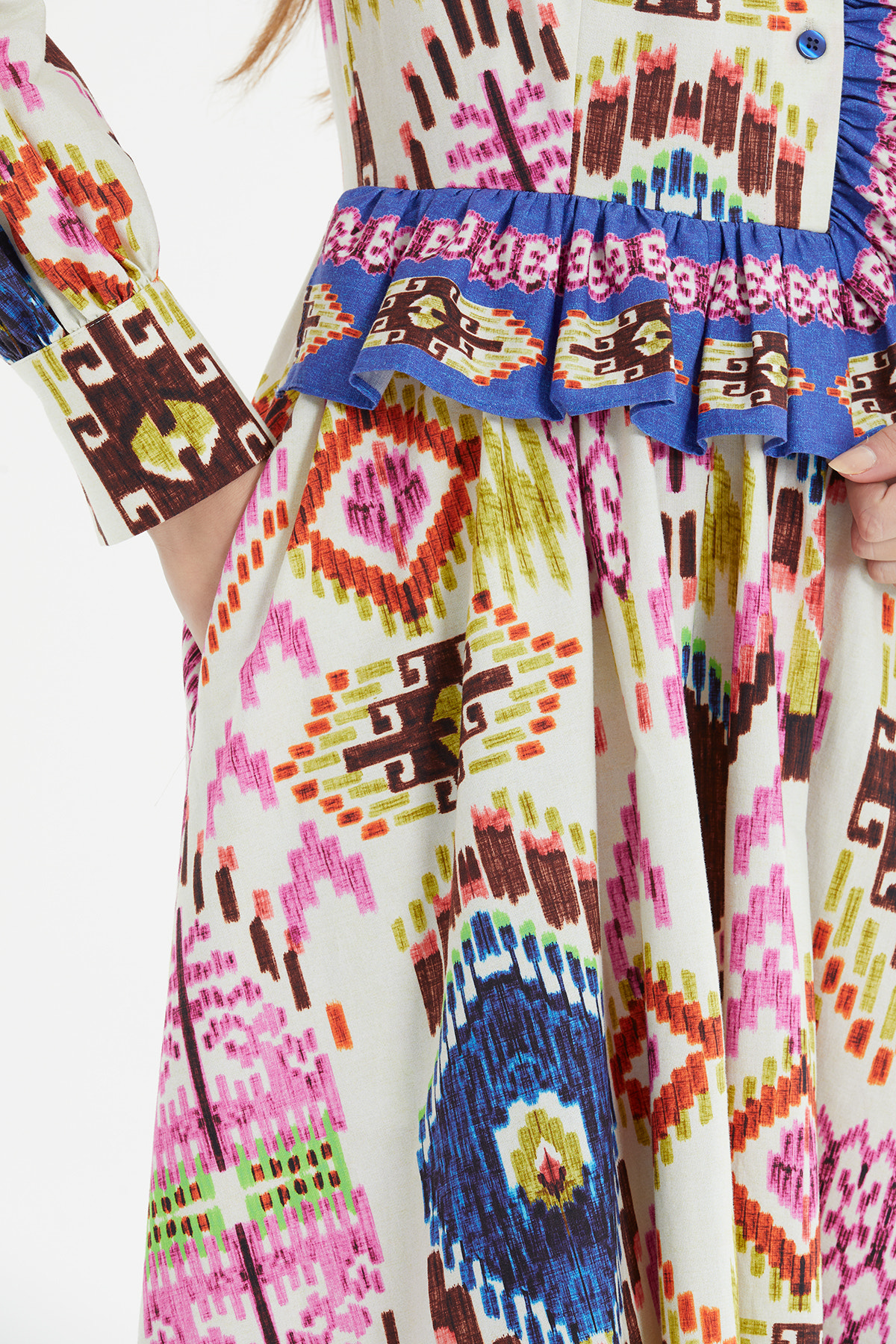 Ön Fırfır Detaylı Desenli Uzun Elbise