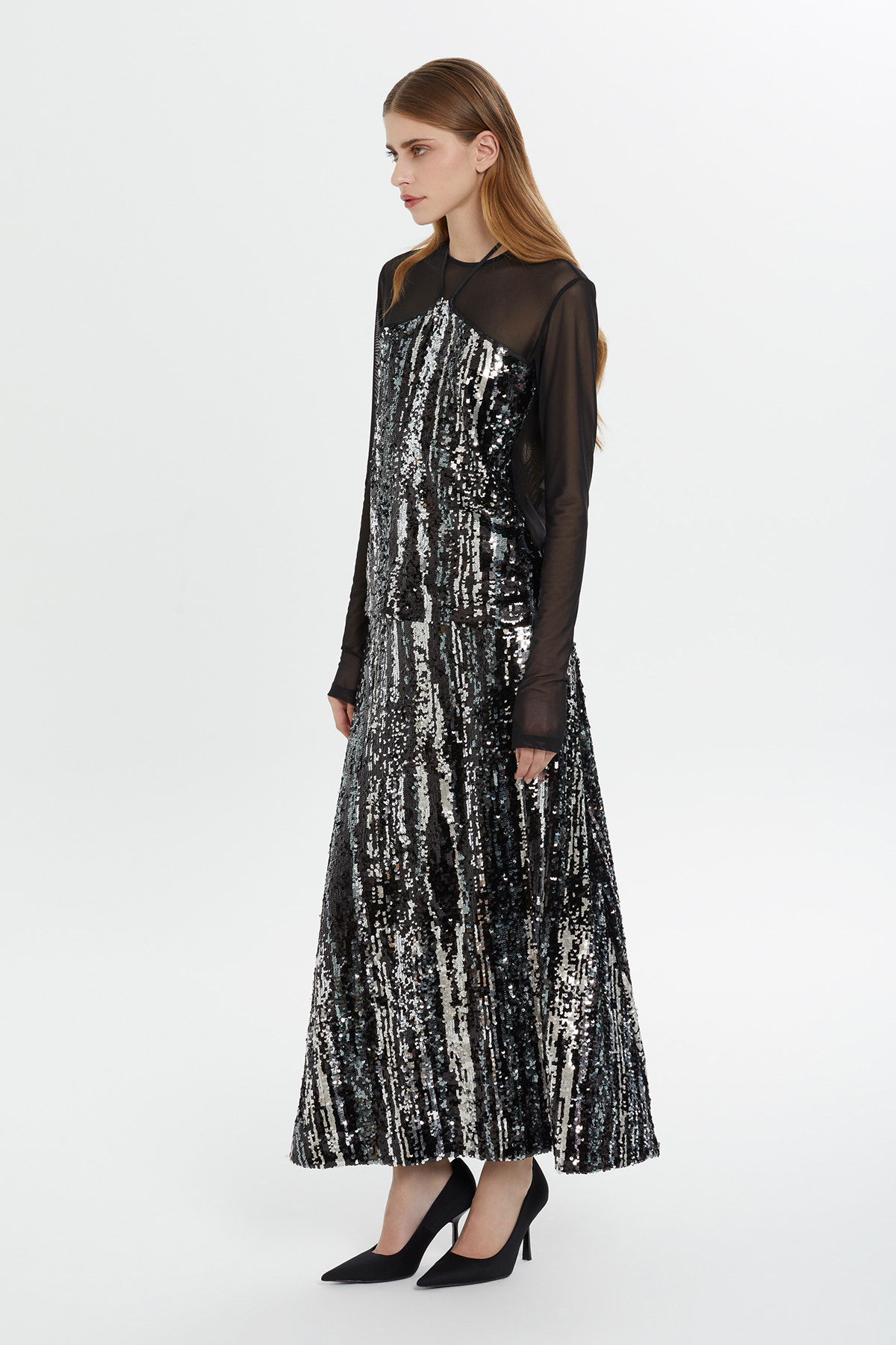 Tül Detaylı Parlak Pul Detaylı Bluz