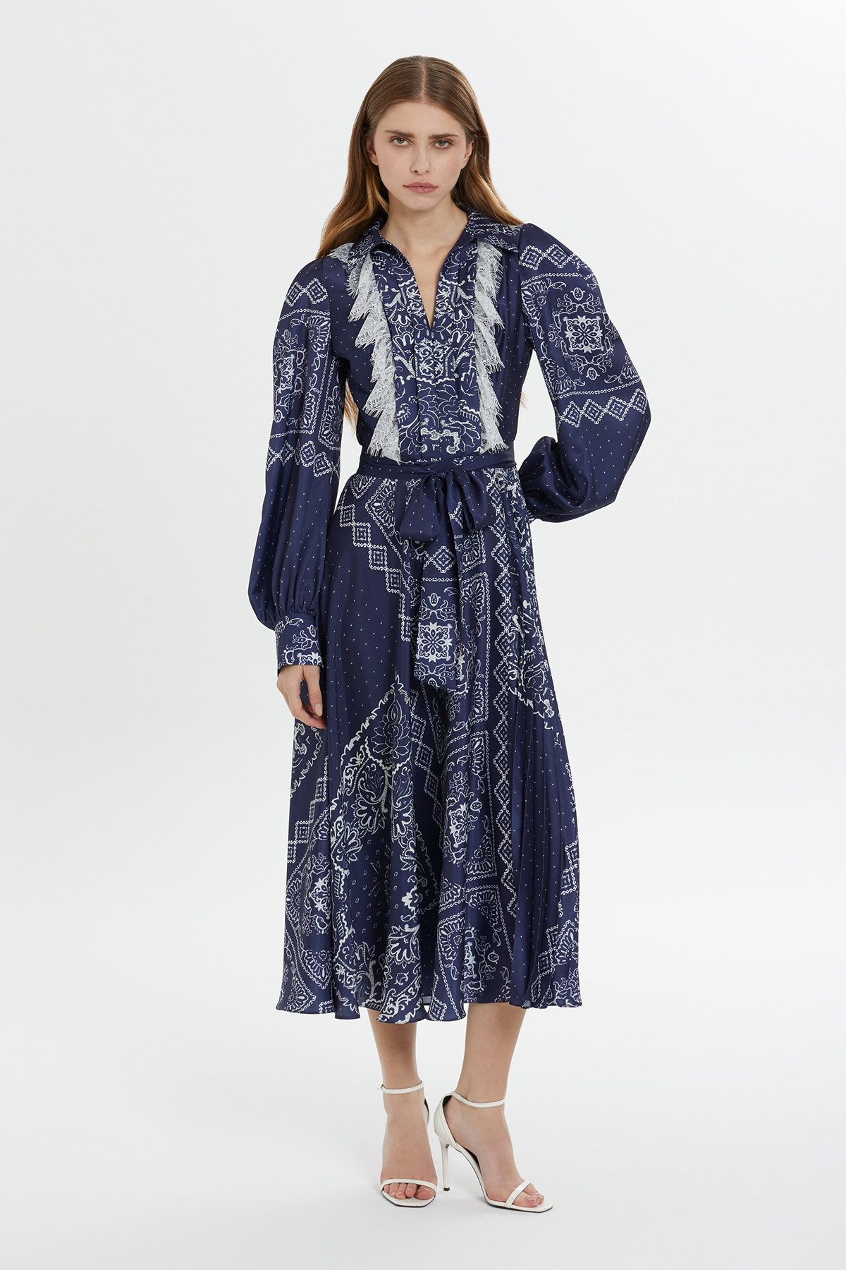 Etnik Desenli Dantel Detaylı Midi Elbise