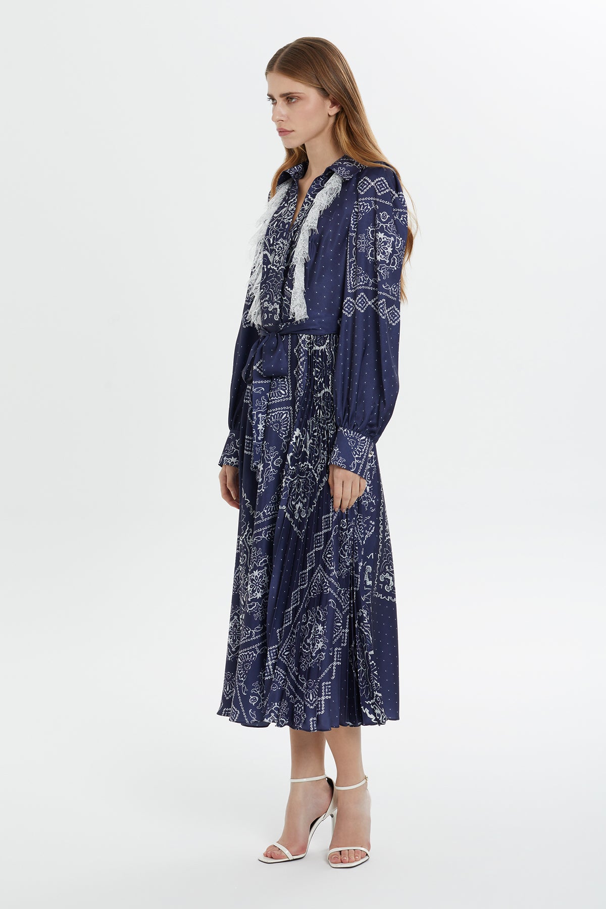 Etnik Desenli Dantel Detaylı Midi Elbise