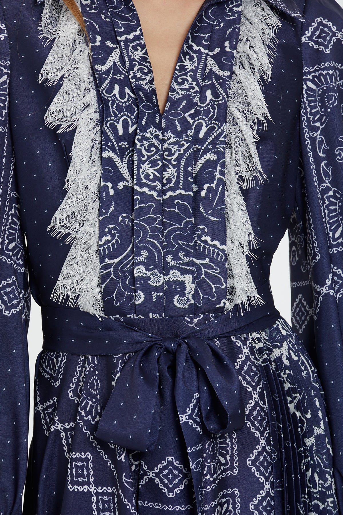 Etnik Desenli Dantel Detaylı Midi Elbise