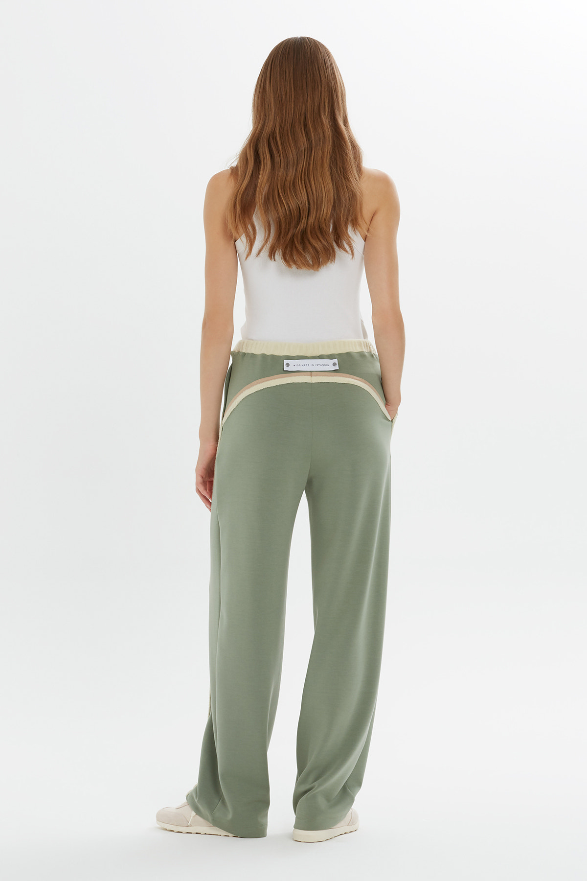 Rahat Şerit Detaylı Eşofman Altı