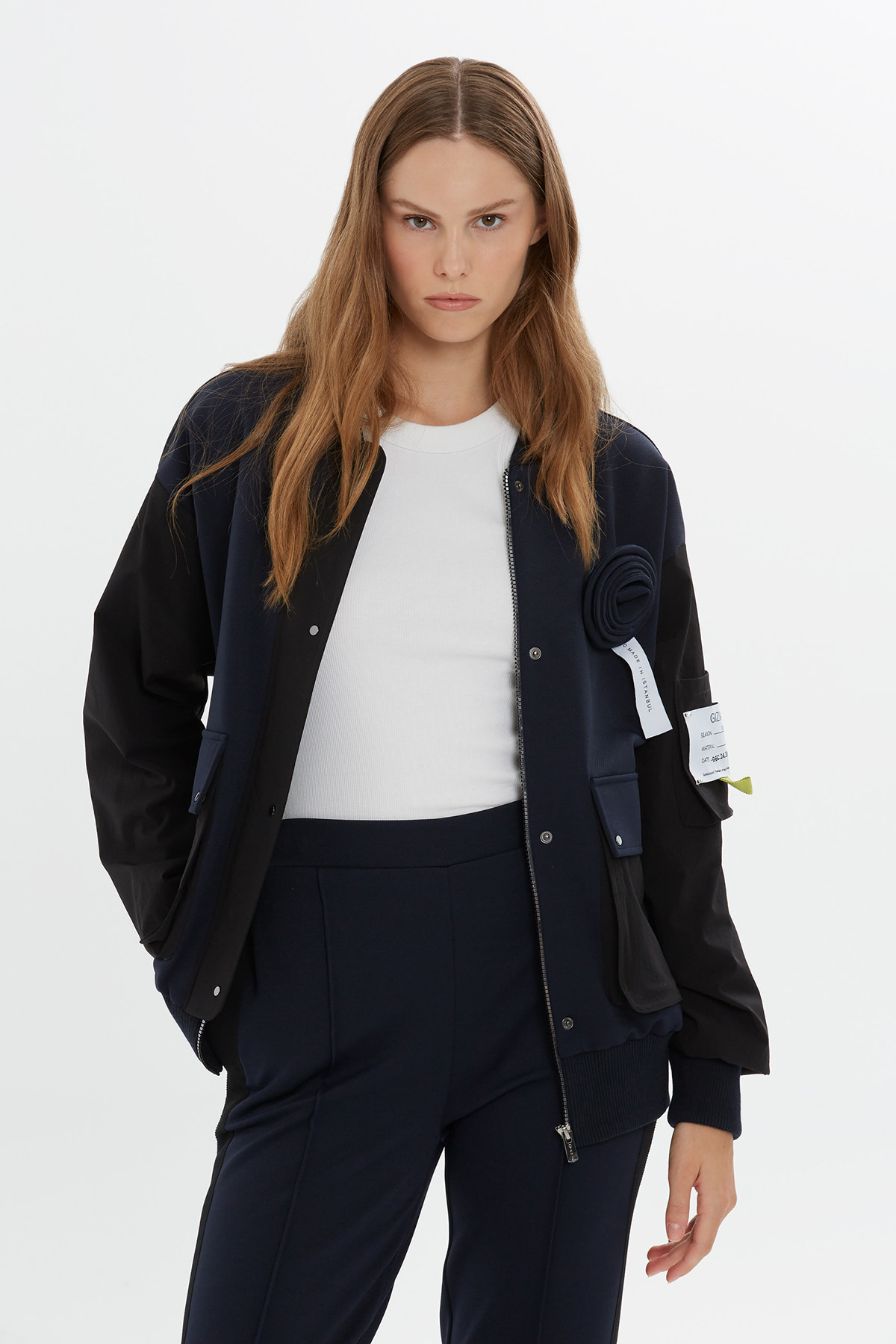 Dekoratif Çiçek Detaylı Spor Ceket