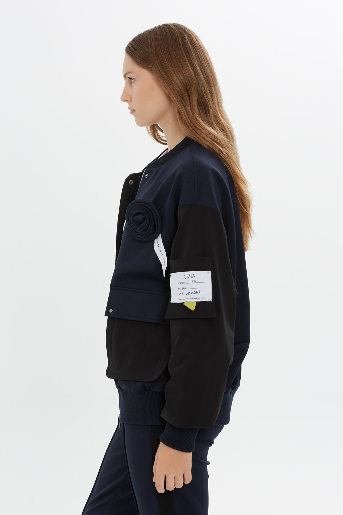 Dekoratif Çiçek Detaylı Spor Ceket