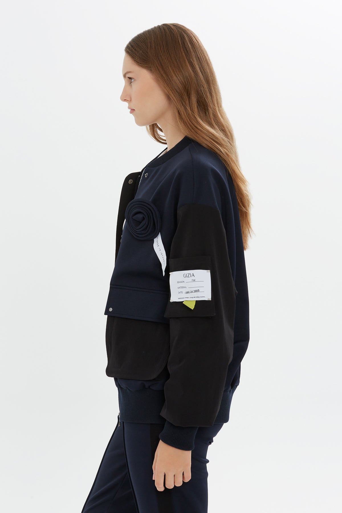 Dekoratif Çiçek Detaylı Spor Ceket