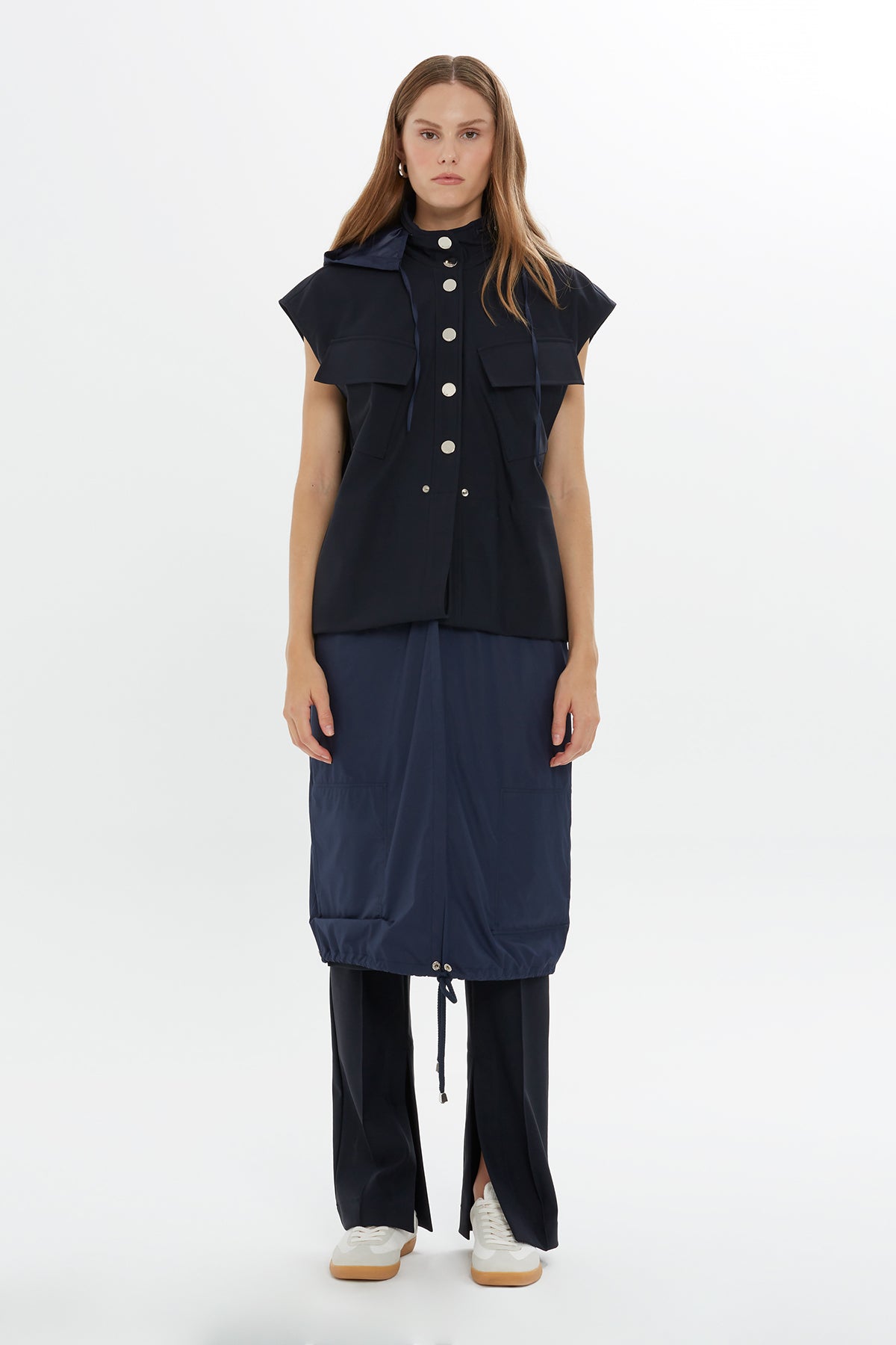 Kapüşonlu Uzun Ceket