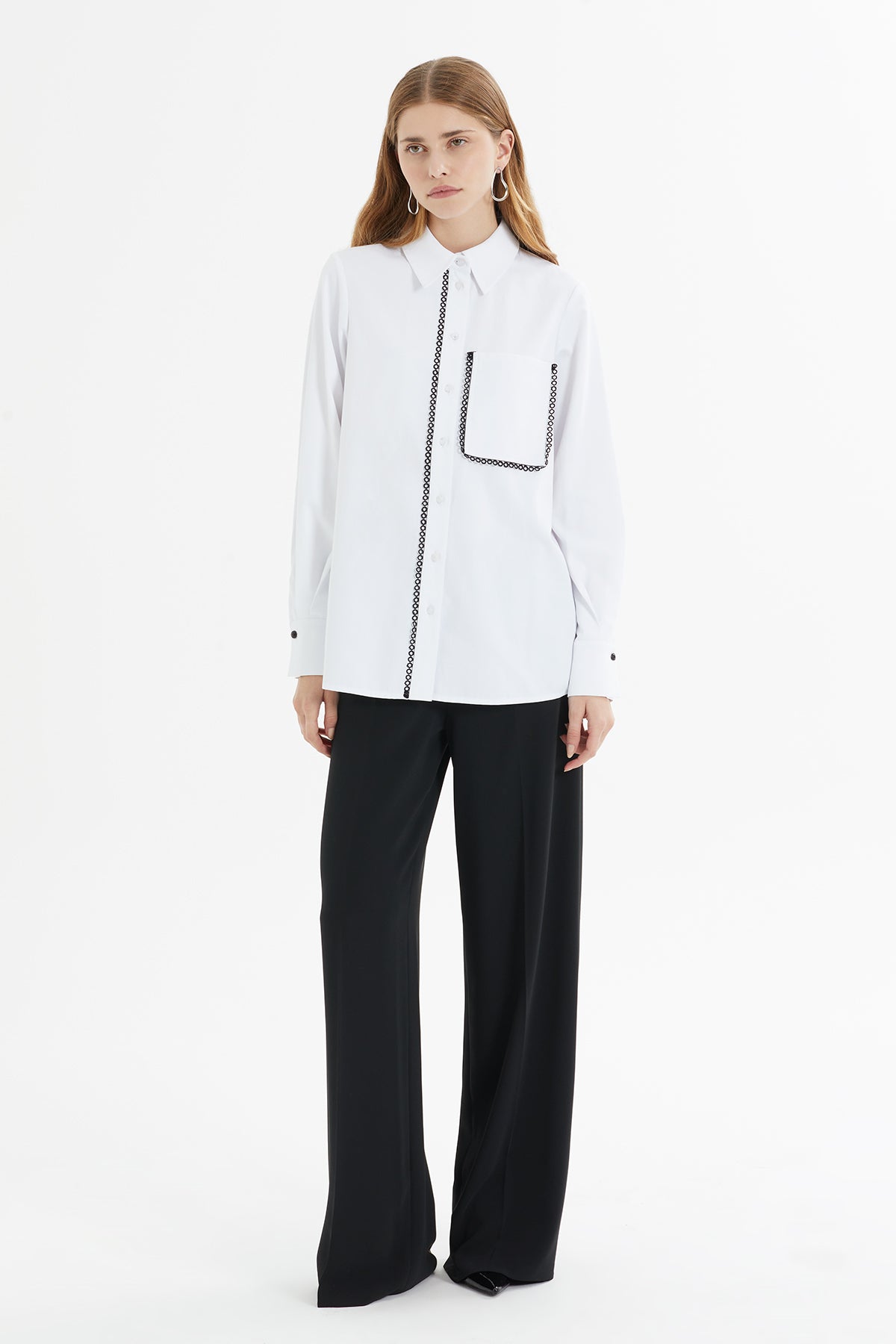 Dantel Detaylı Gömlek