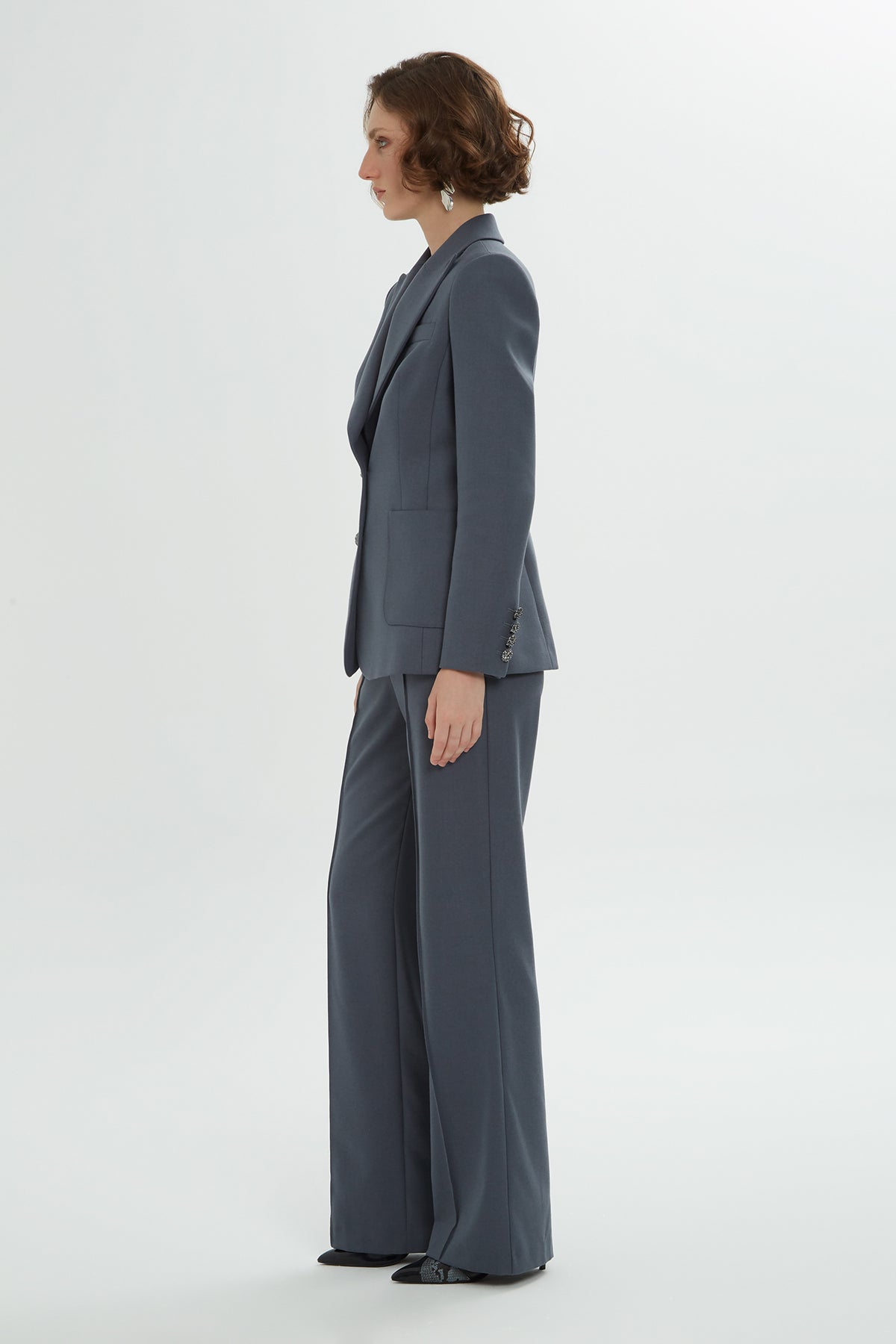 Ön Düğme Kapamalı Cepli Pantolonlu Antrasit Takım