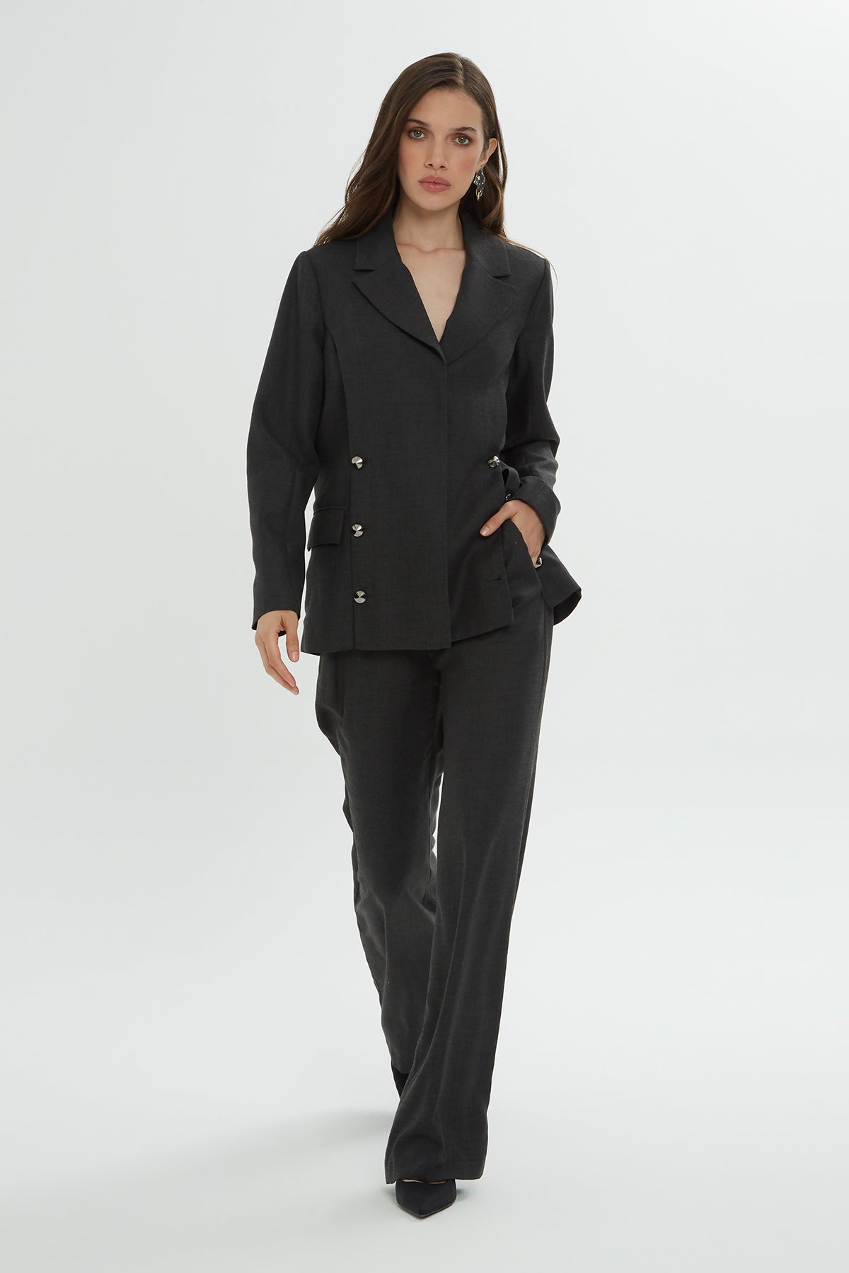 Ön Cepli Düğme Detaylı Pantolonlu Takım