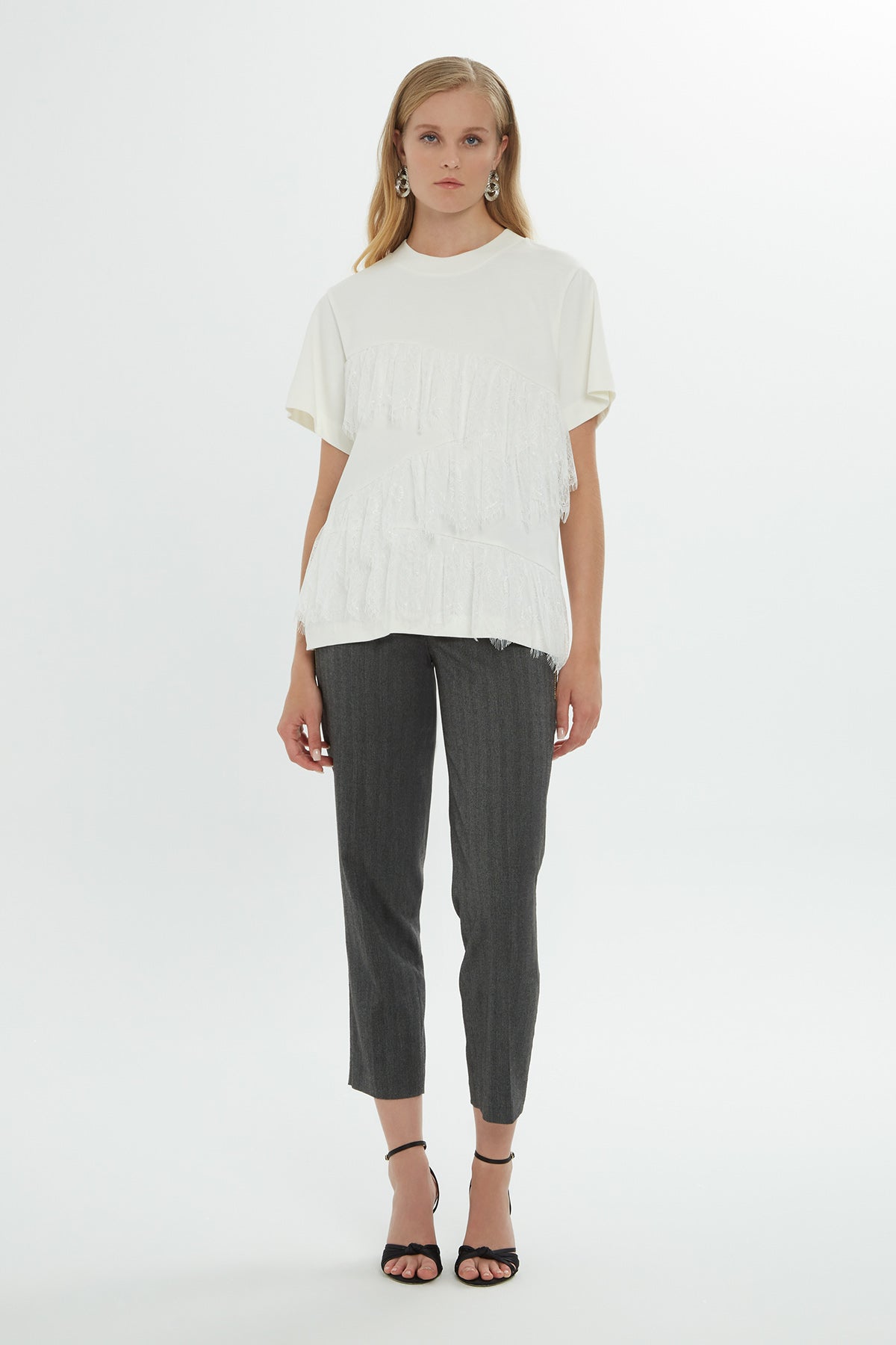 Dantel Detaylı Kısa Kollu T-Shirt