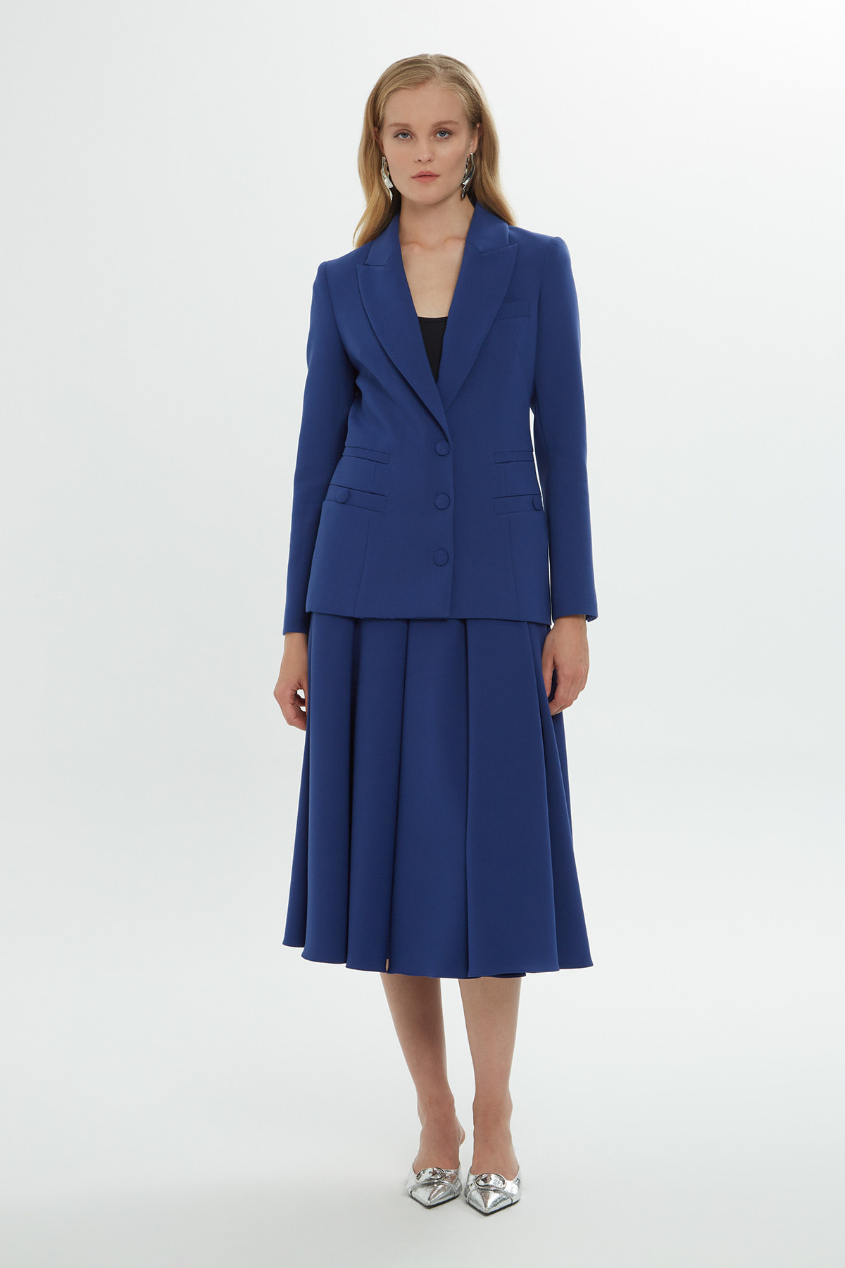 Klasik Düğmeli Blazer Ceket