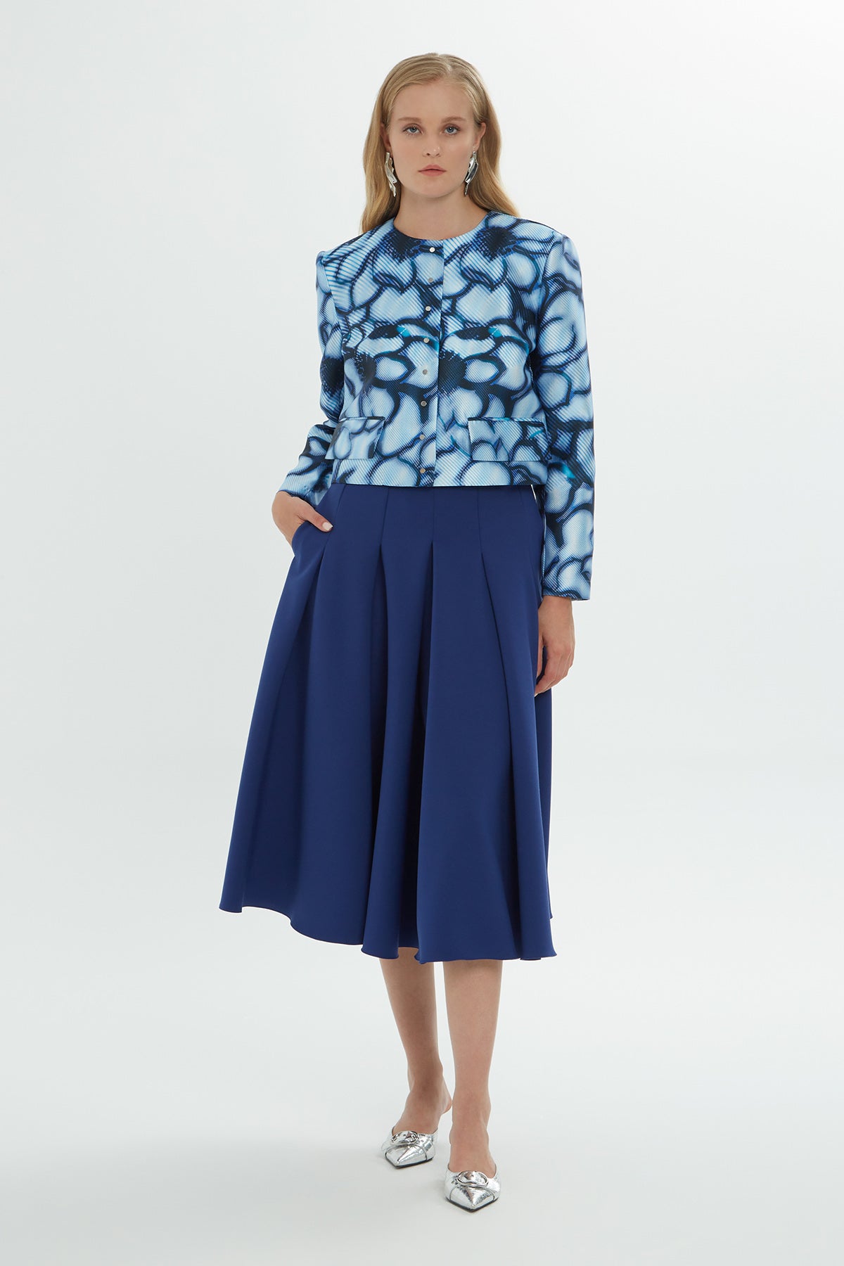 Bisiklet Yaka Desenli Kısa Ceket